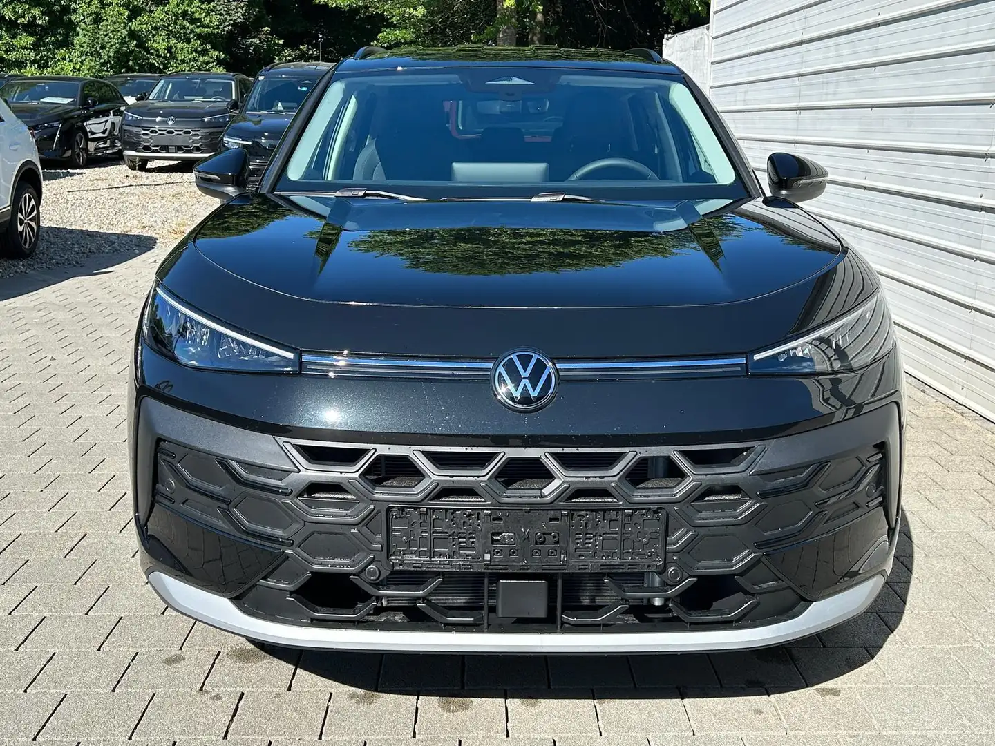Volkswagen T-Roc Life 1.5 eTSI DSG Neues Modell*AHK*Android Auto... Schwarz - 1