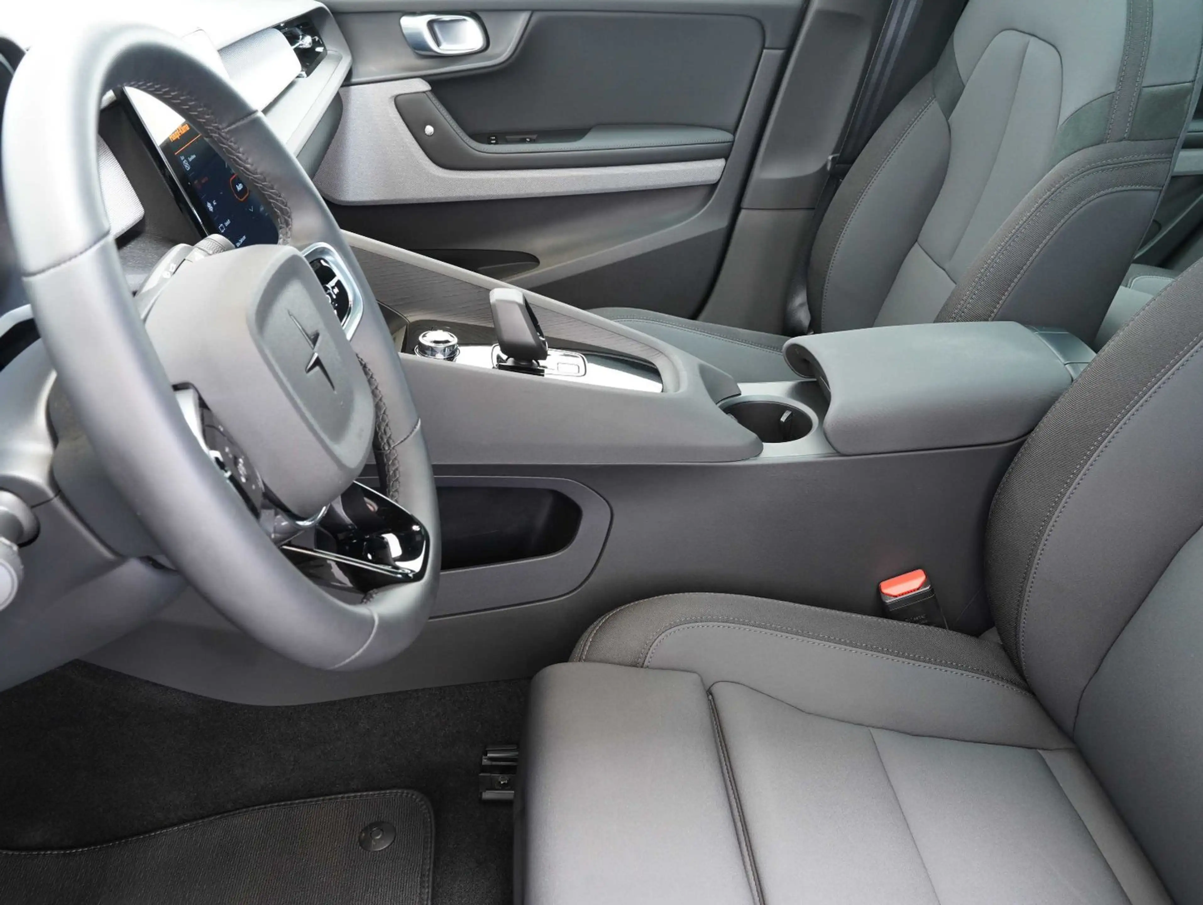 Polestar 2 Long Range Dual 78kWh PANORAMA/PILOT/PLUS/AHK — photo 6