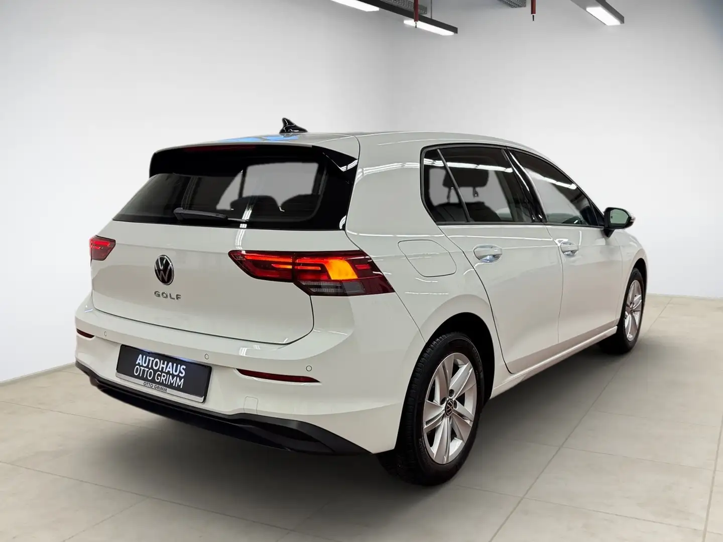 Volkswagen Golf VIII 1.5 TSI Life LED Navi Blanco - 2