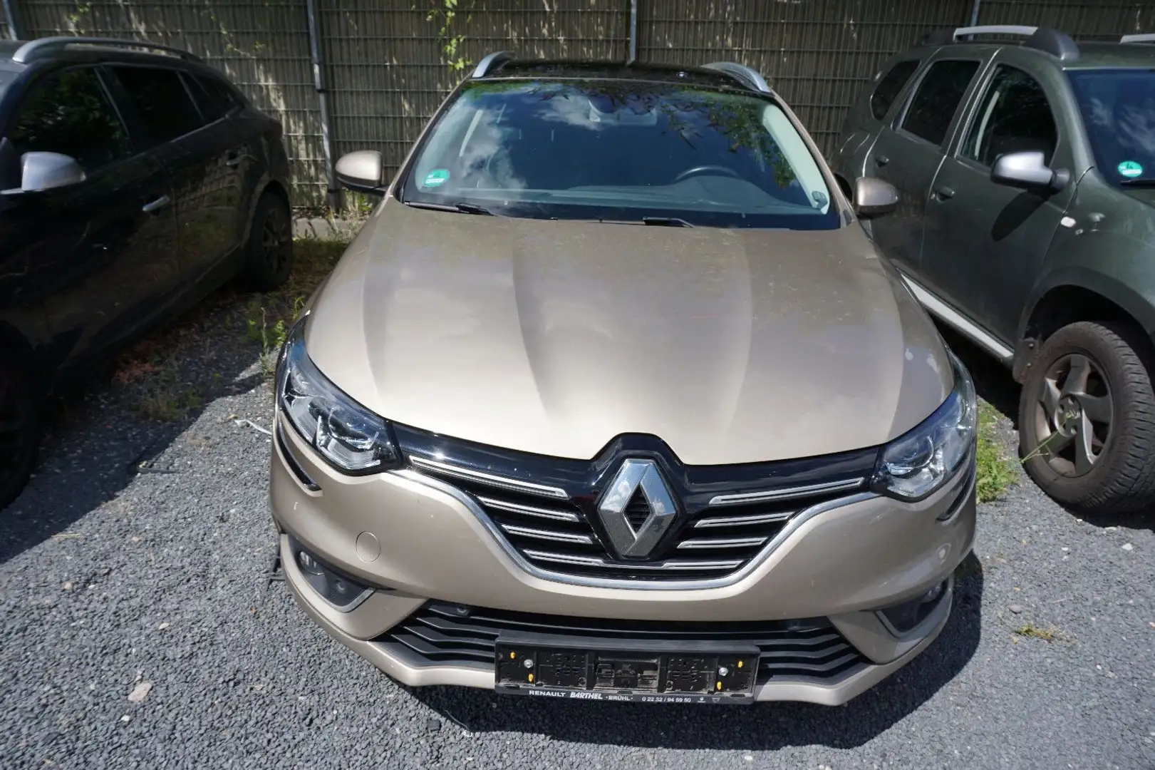 Renault Megane TCe 160 GPF Bose Edition Grandtour Marrón - 1