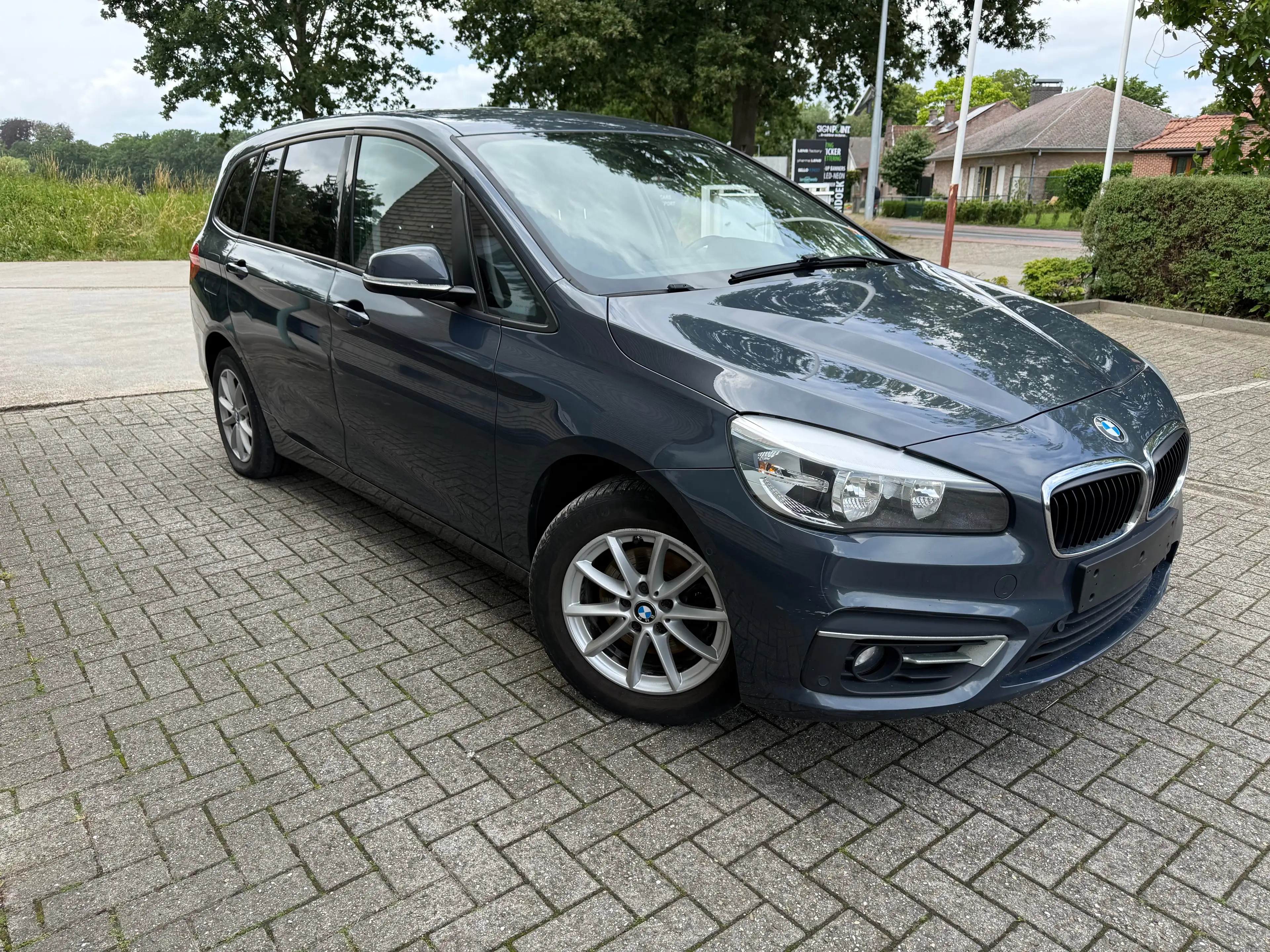 BMW 216 Gran Tourer 216 d — photo 2