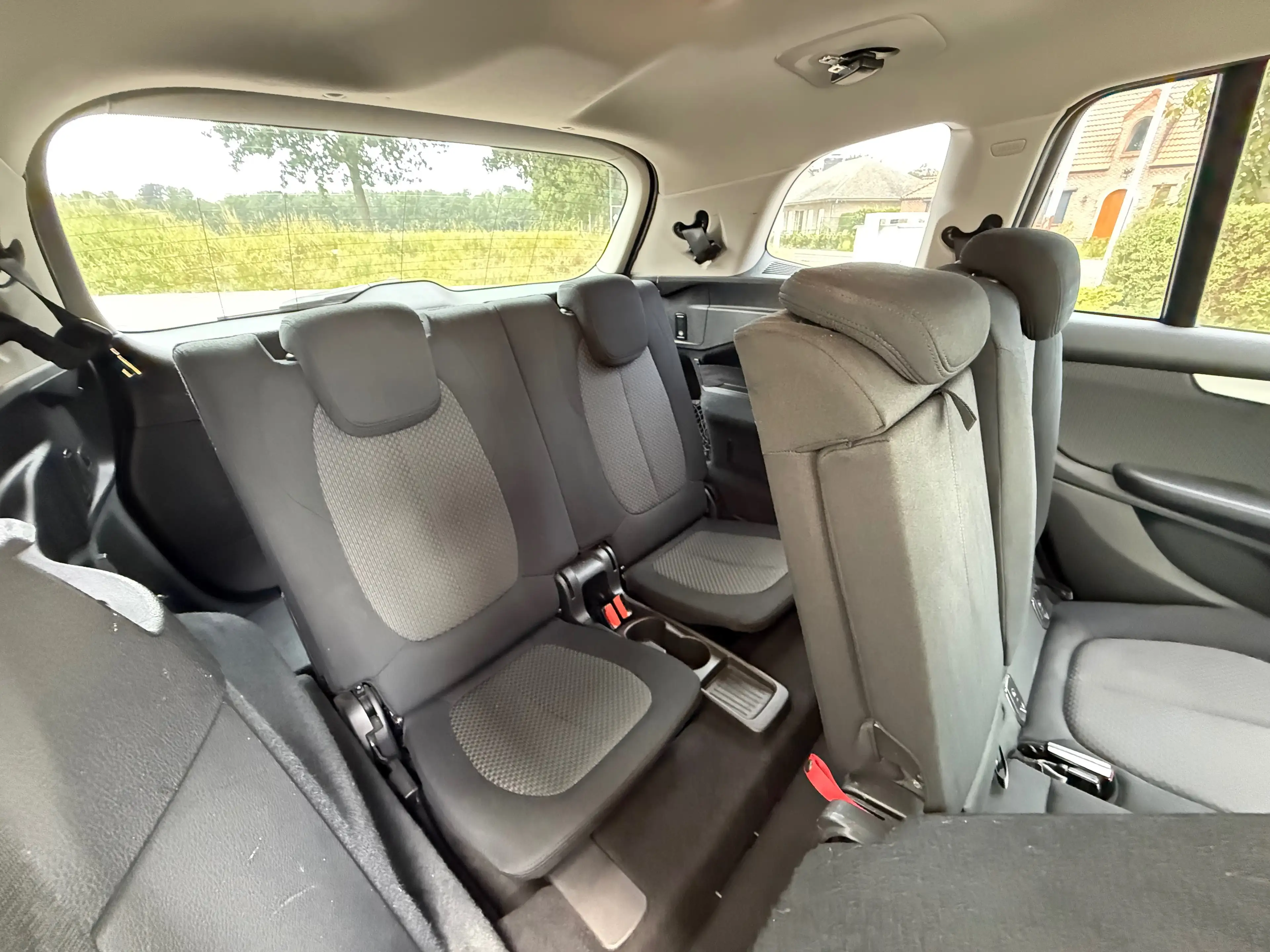 BMW 216 Gran Tourer 216 d — photo 12