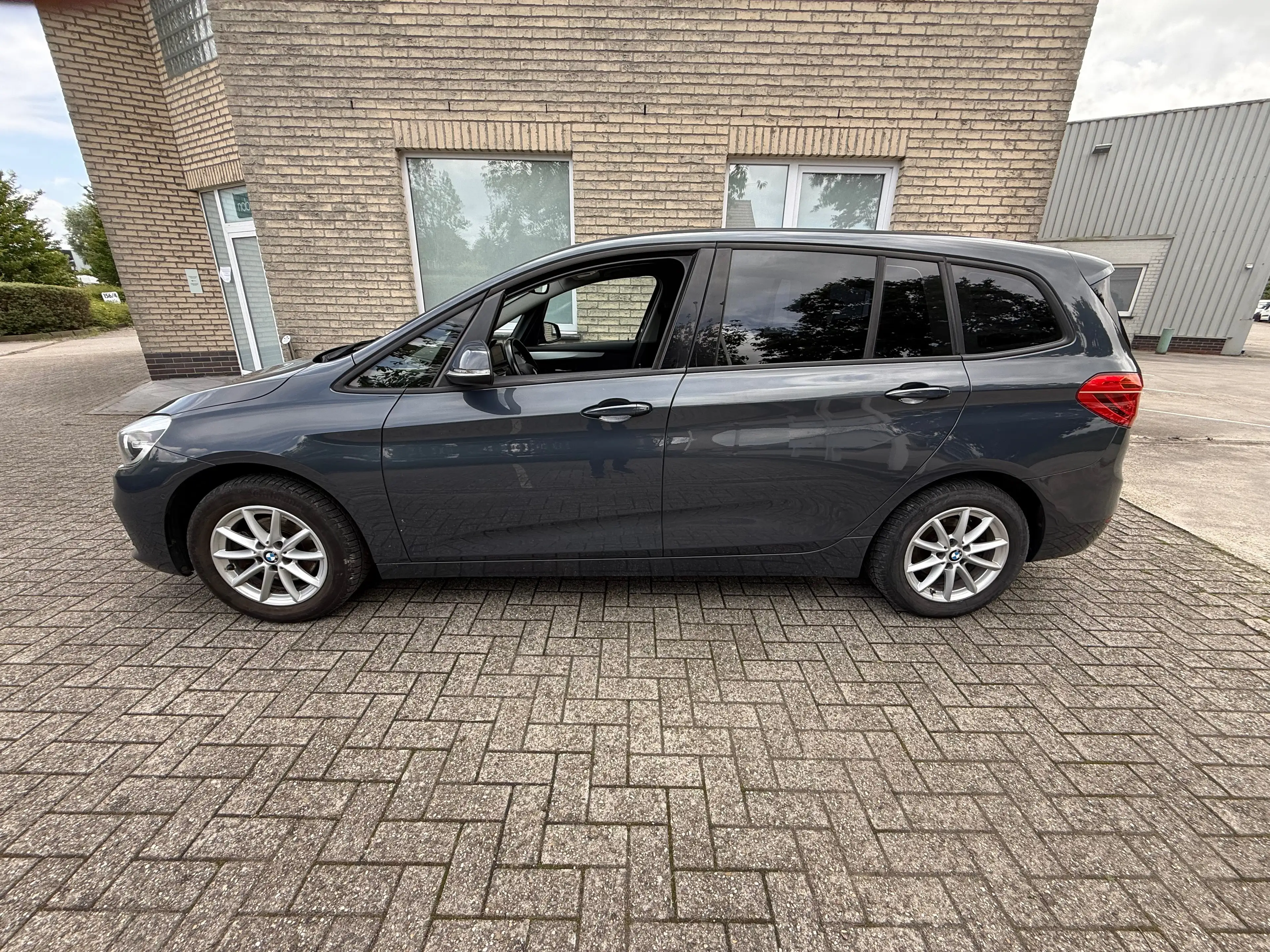 BMW 216 Gran Tourer 216 d — photo 4
