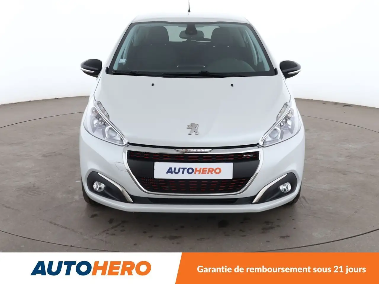 Peugeot 208 208 — photo 9