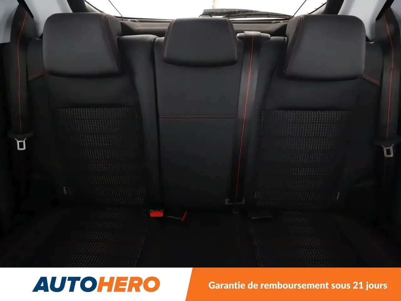 Peugeot 208 208 — photo 15