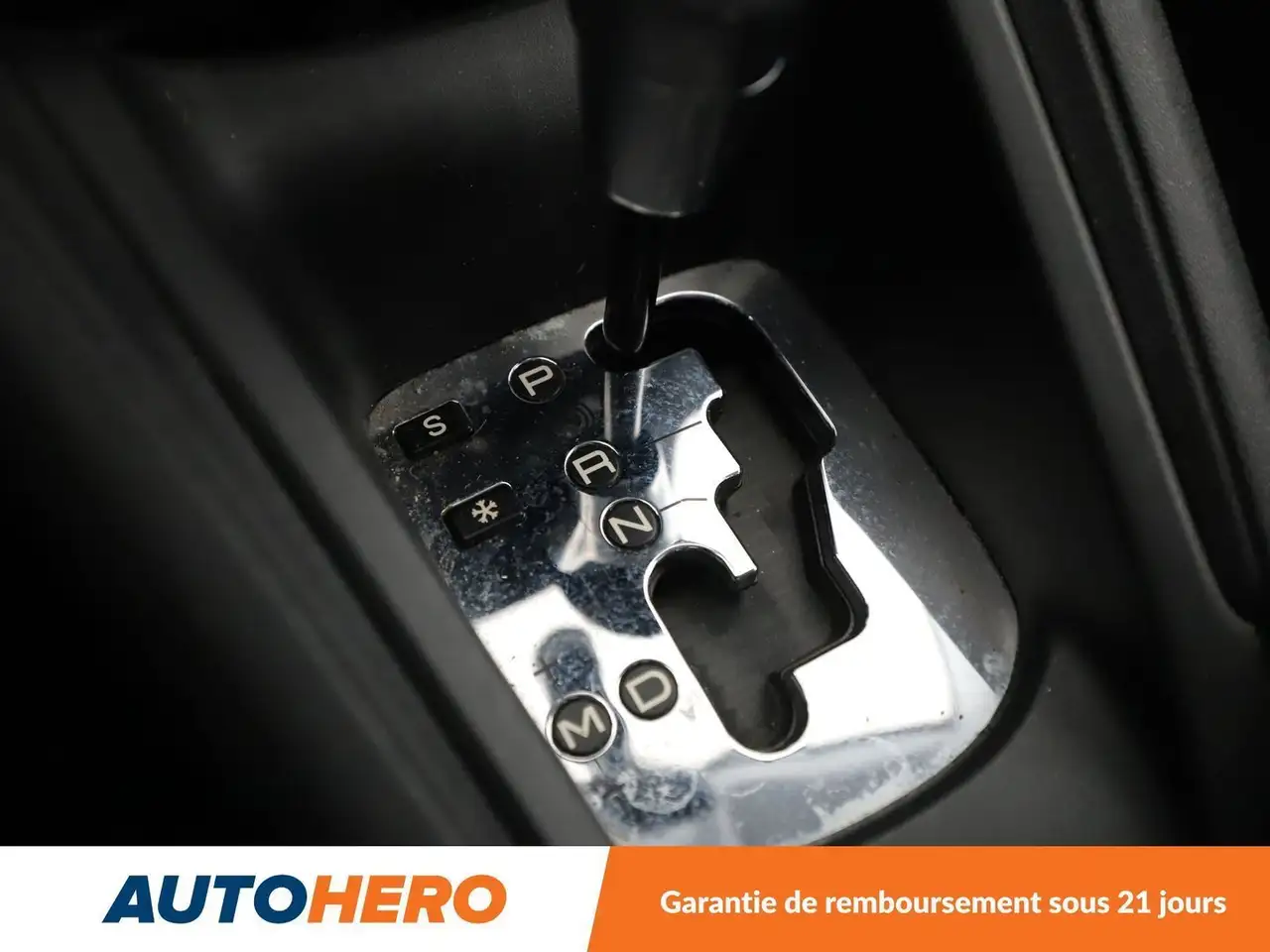 Peugeot 208 208 — photo 28