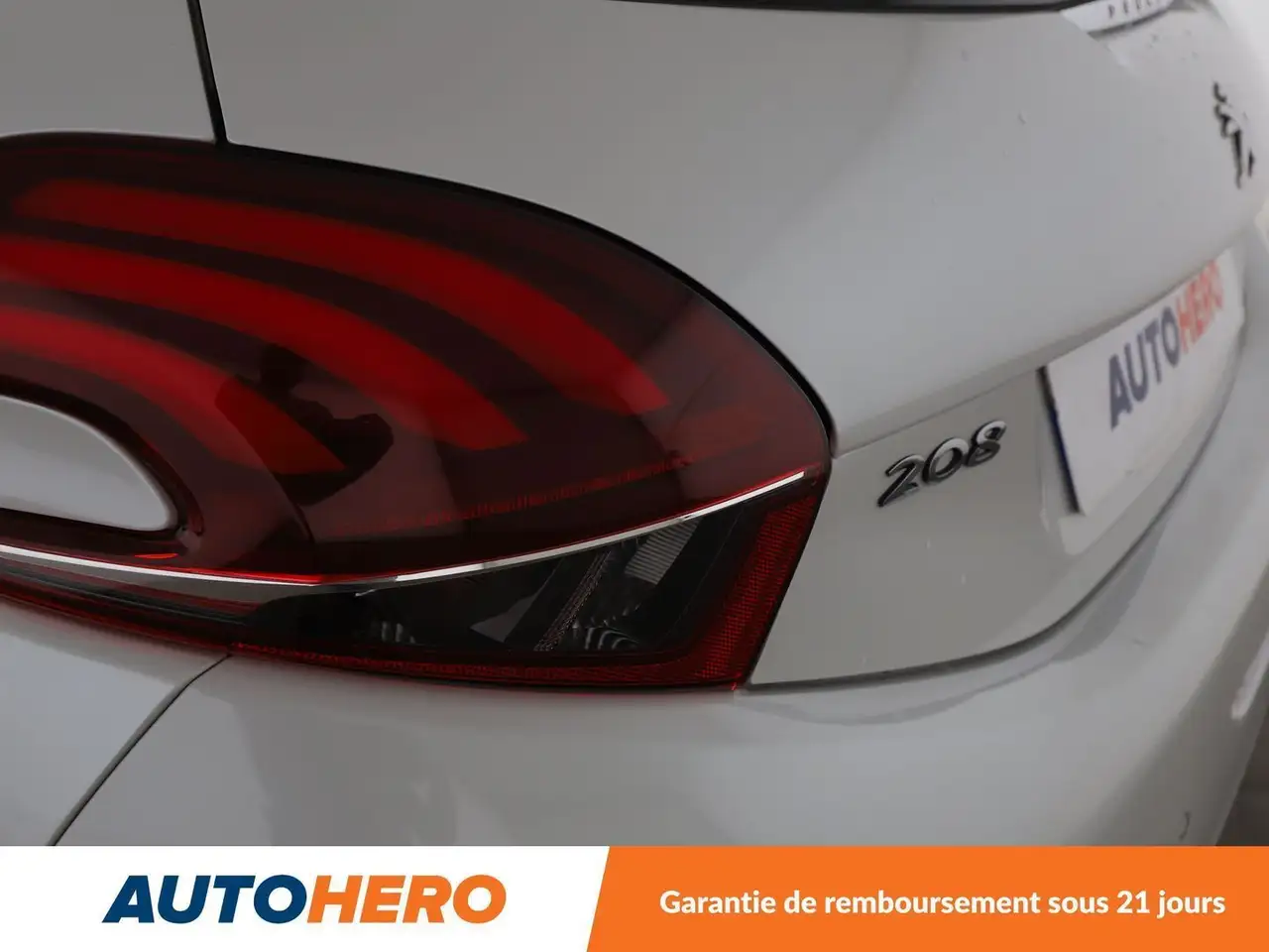 Peugeot 208 208 — photo 35
