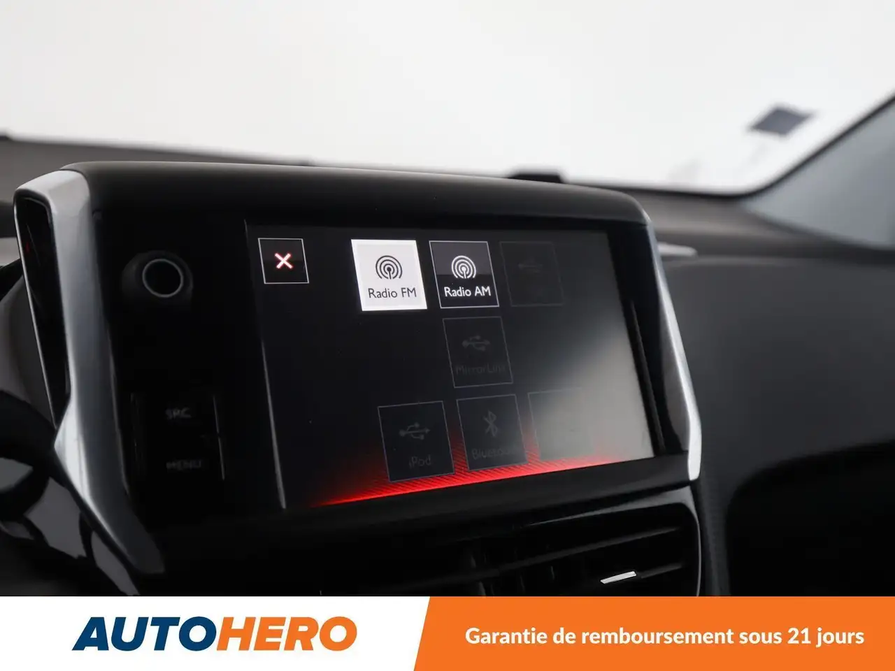 Peugeot 208 208 — photo 24