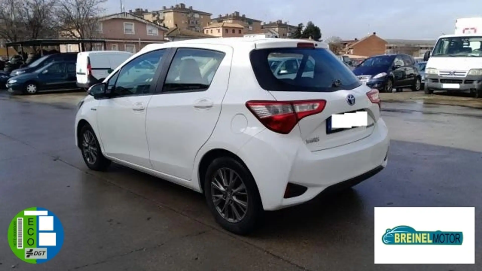 Toyota Yaris Hybrid 1.5 Active Blanco - 2