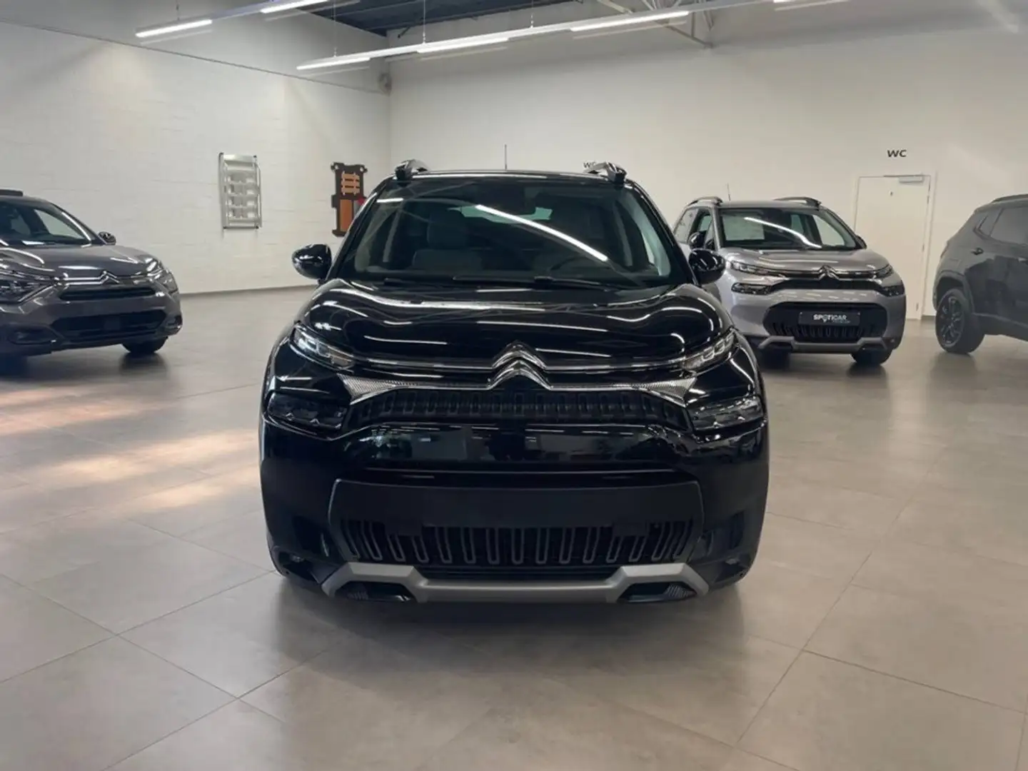 Citroen C3 Aircross 1.2 PureTech 130 S&S EAT6 Shine Grigio - 2
