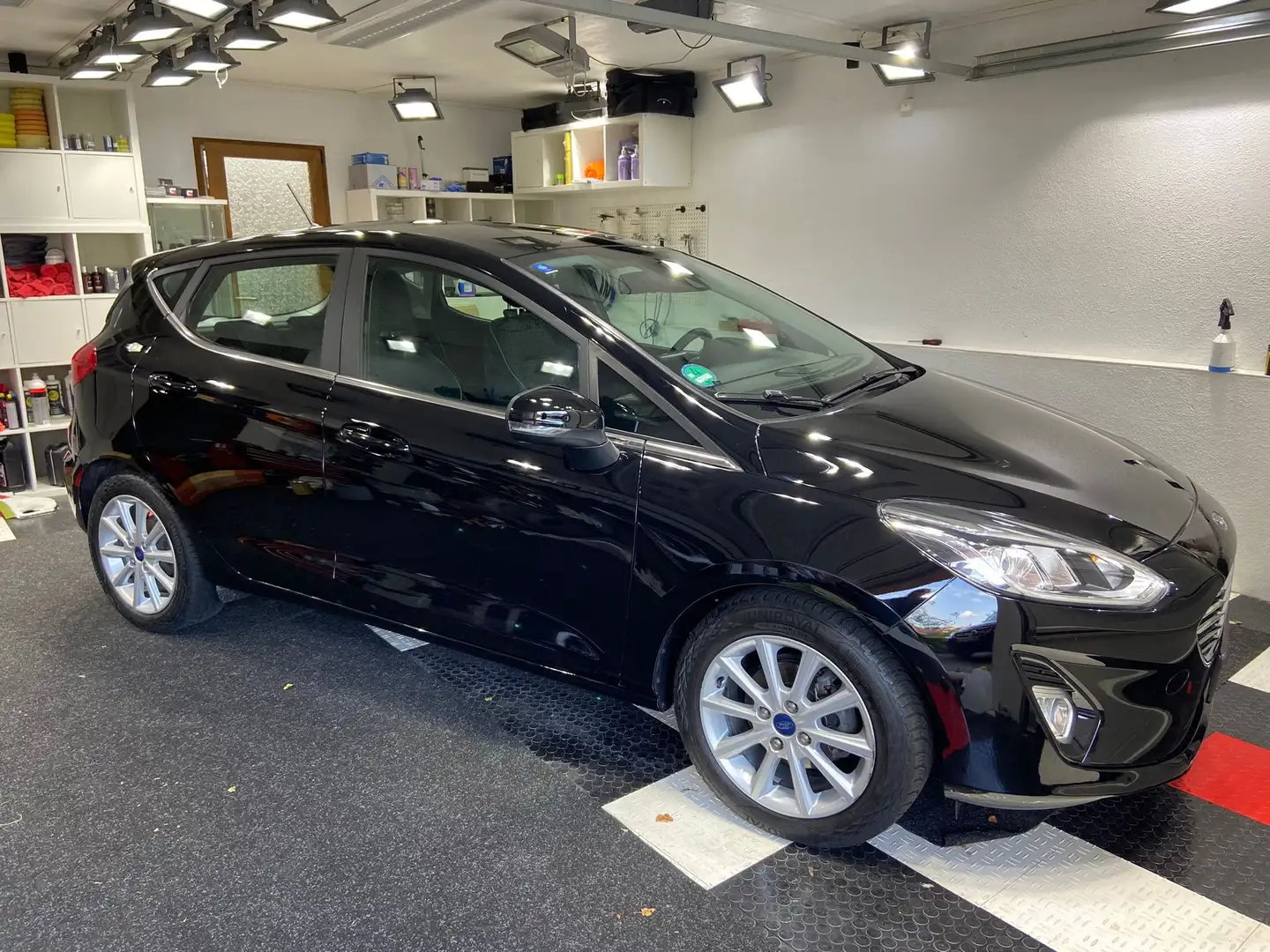 Ford Fiesta Fiesta 1.0 EcoBoost S Schwarz - 2