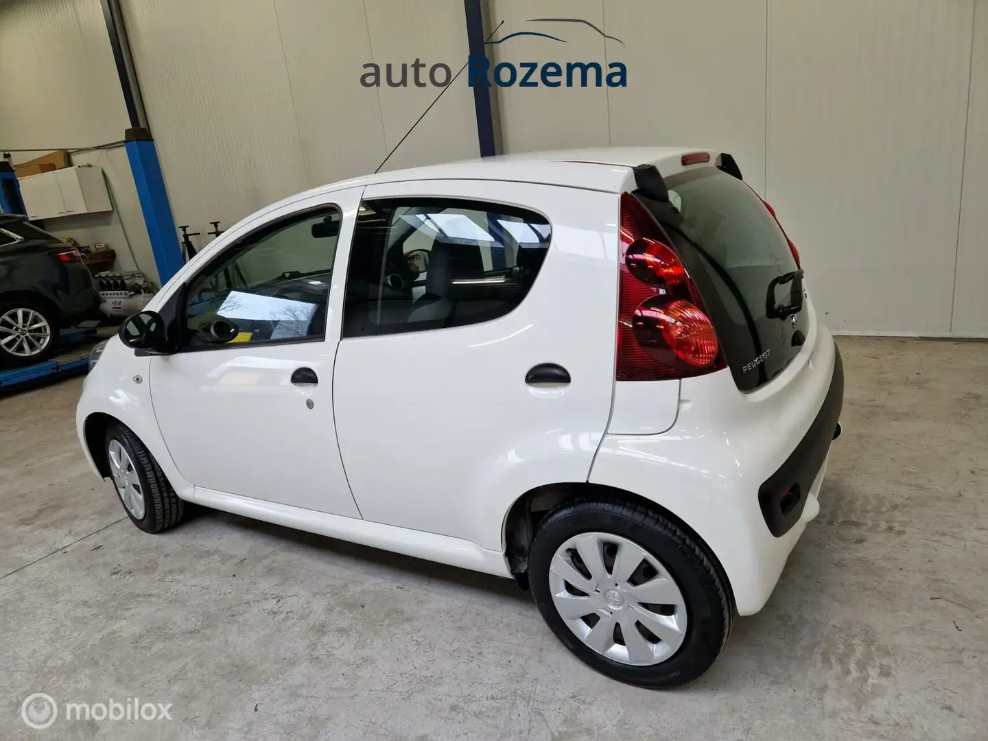 Peugeot 107 Active Airco 94924 km 1.0 Active Airco 94924 km Blanco - 2