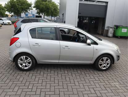 Opel Corsa 1.3 CDTi EcoFlex Anniversary / Fuel Pump Defect