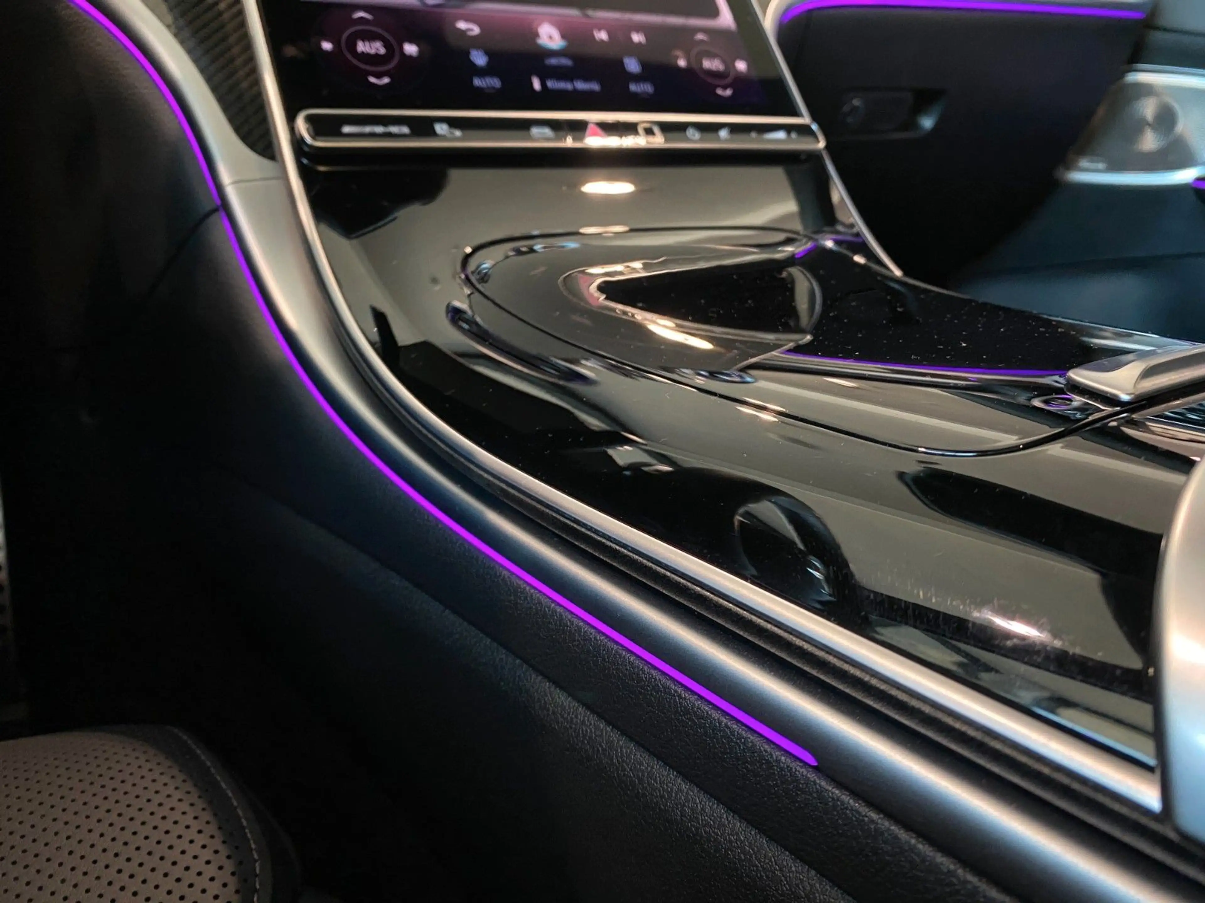 Mercedes-Benz C 43 AMG PremiumPlus NightP Carbon Burm. HUD DTR — photo 41