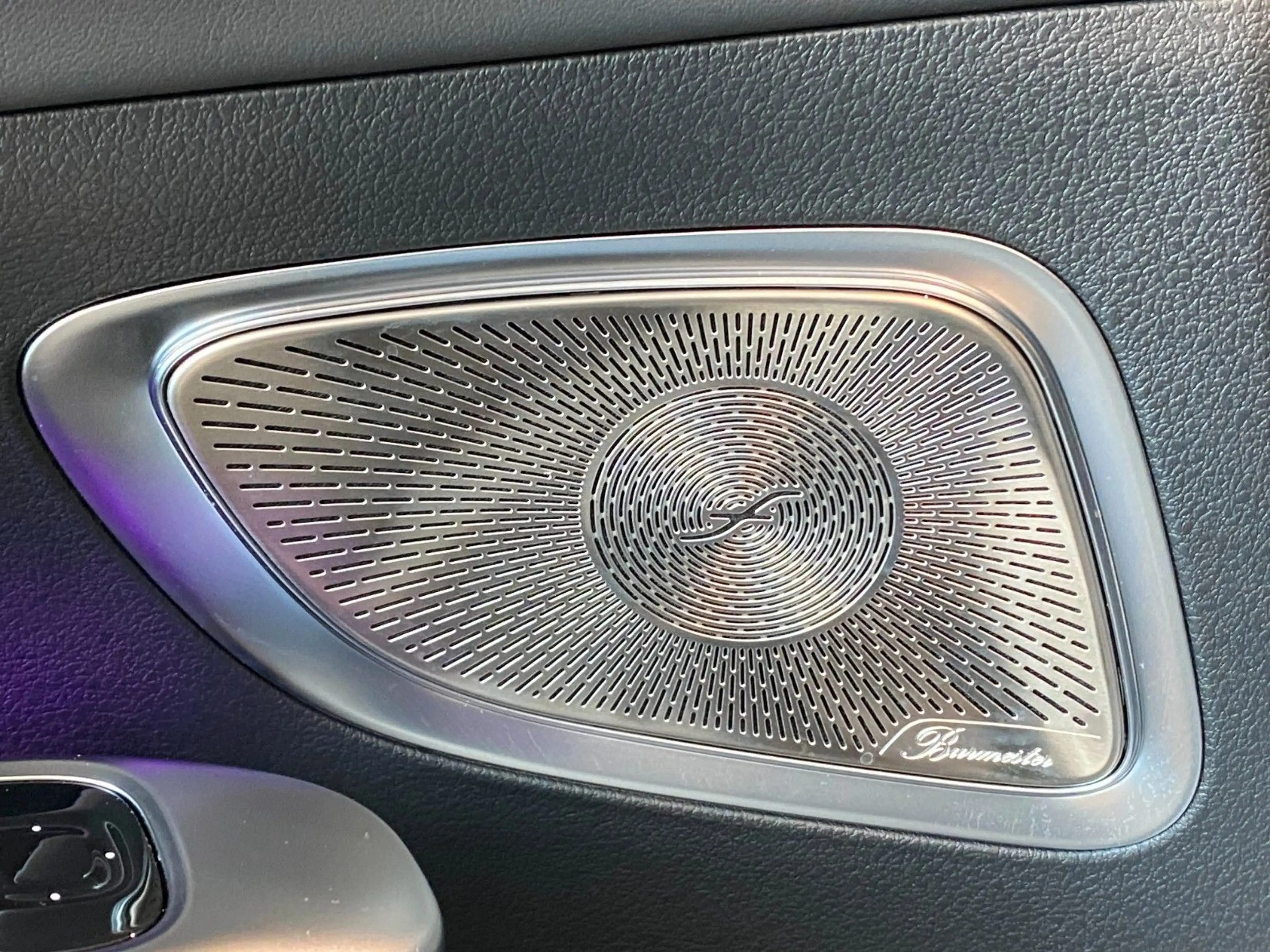 Mercedes-Benz C 43 AMG PremiumPlus NightP Carbon Burm. HUD DTR — photo 36