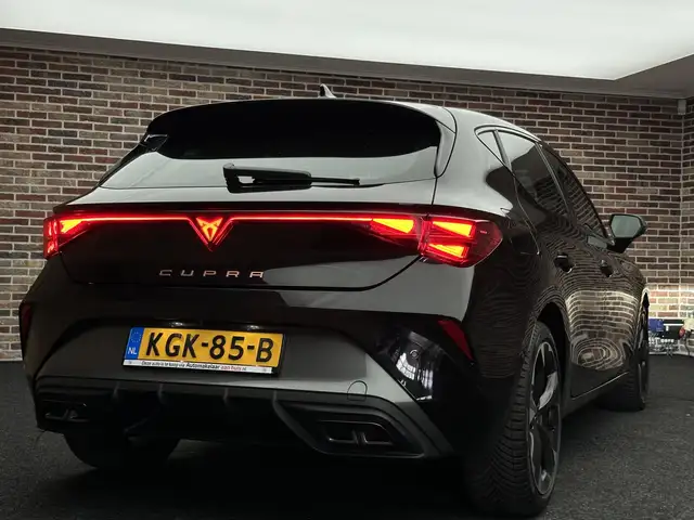 Cupra Leon view 30