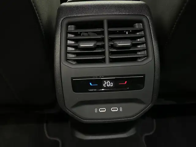 Cupra Leon view 27