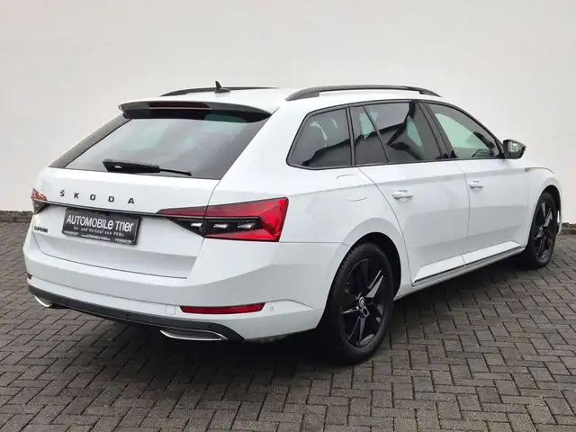 Skoda Superb view 5