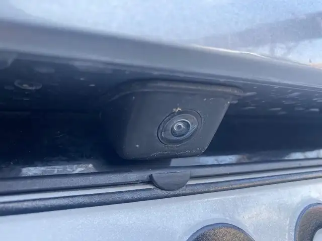 Peugeot 208 view 14