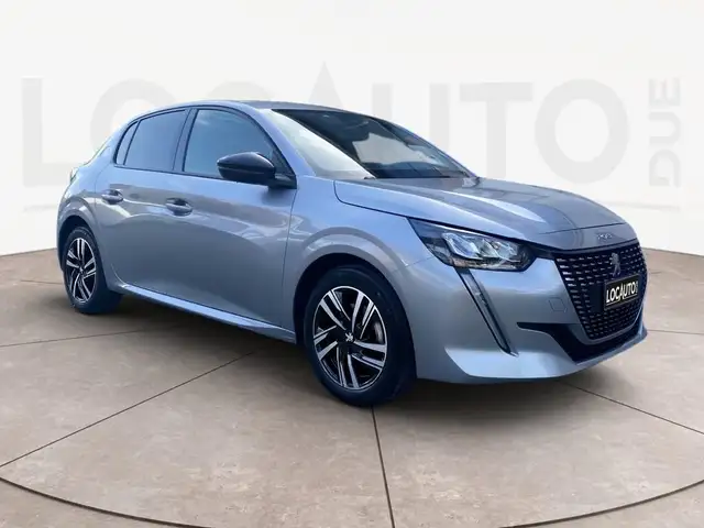 Peugeot 208 view 3