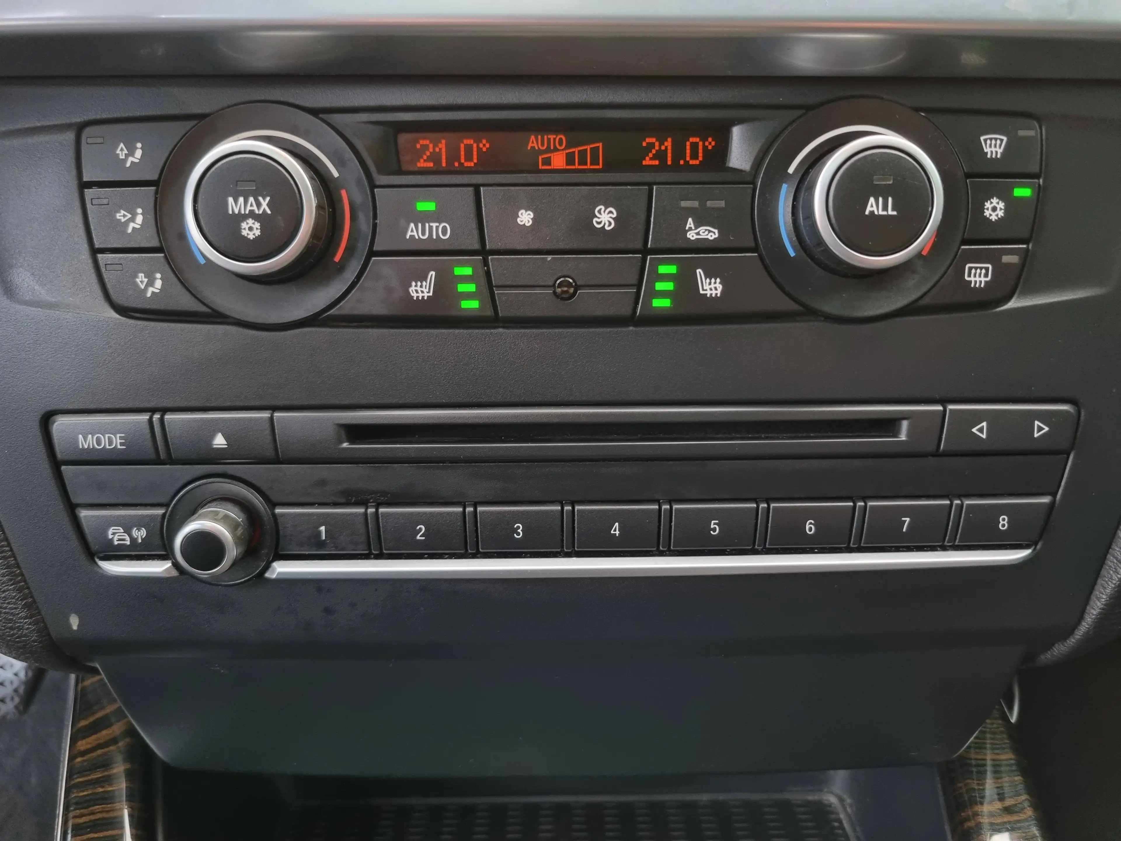 BMW X3 xDrive 30 d*Vollausstattung*HUD*Bi-Xenon* — photo 12