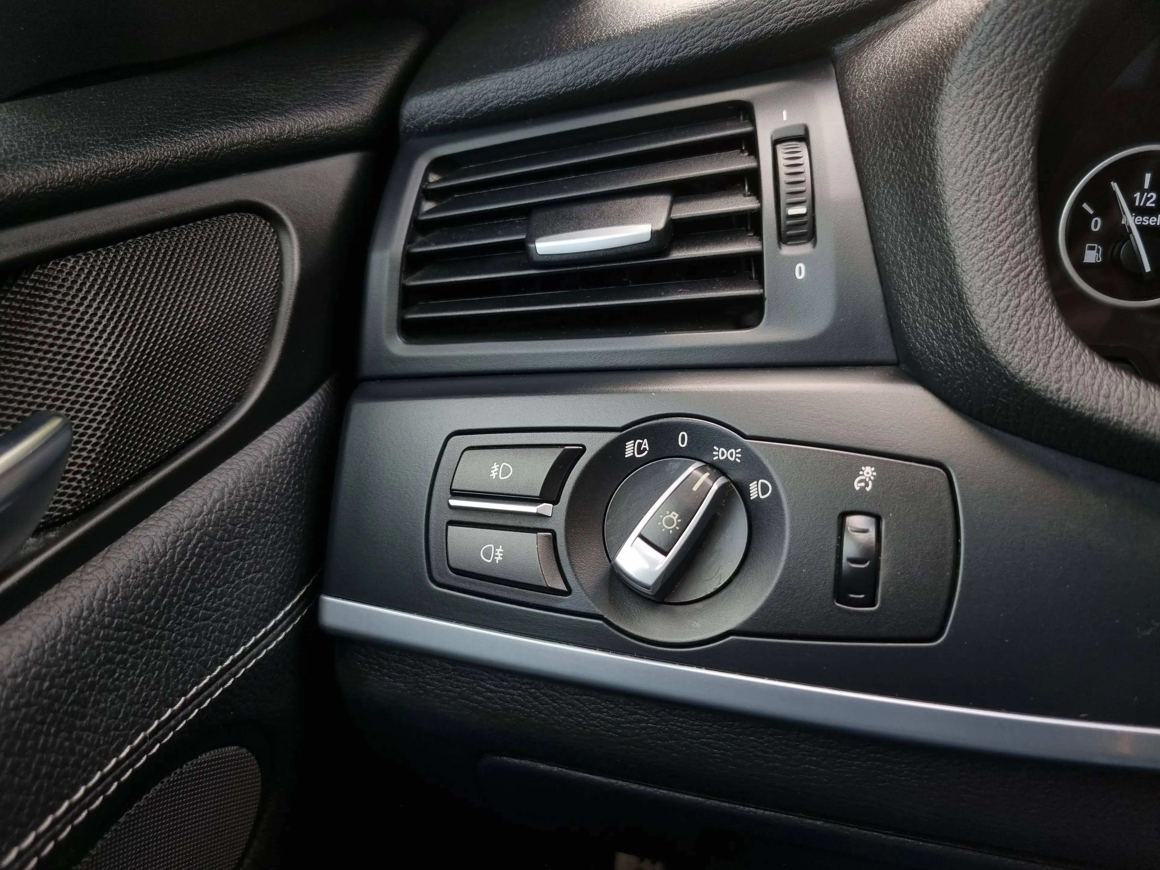 BMW X3 xDrive 30 d*Vollausstattung*HUD*Bi-Xenon* — photo 16