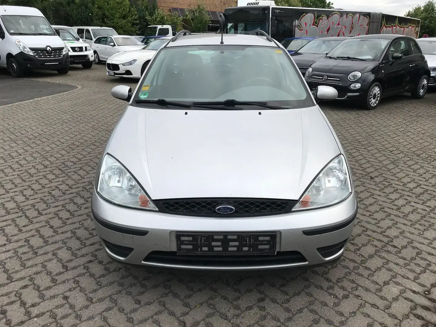 Ford Focus 1.6 Turnier Silber - 2
