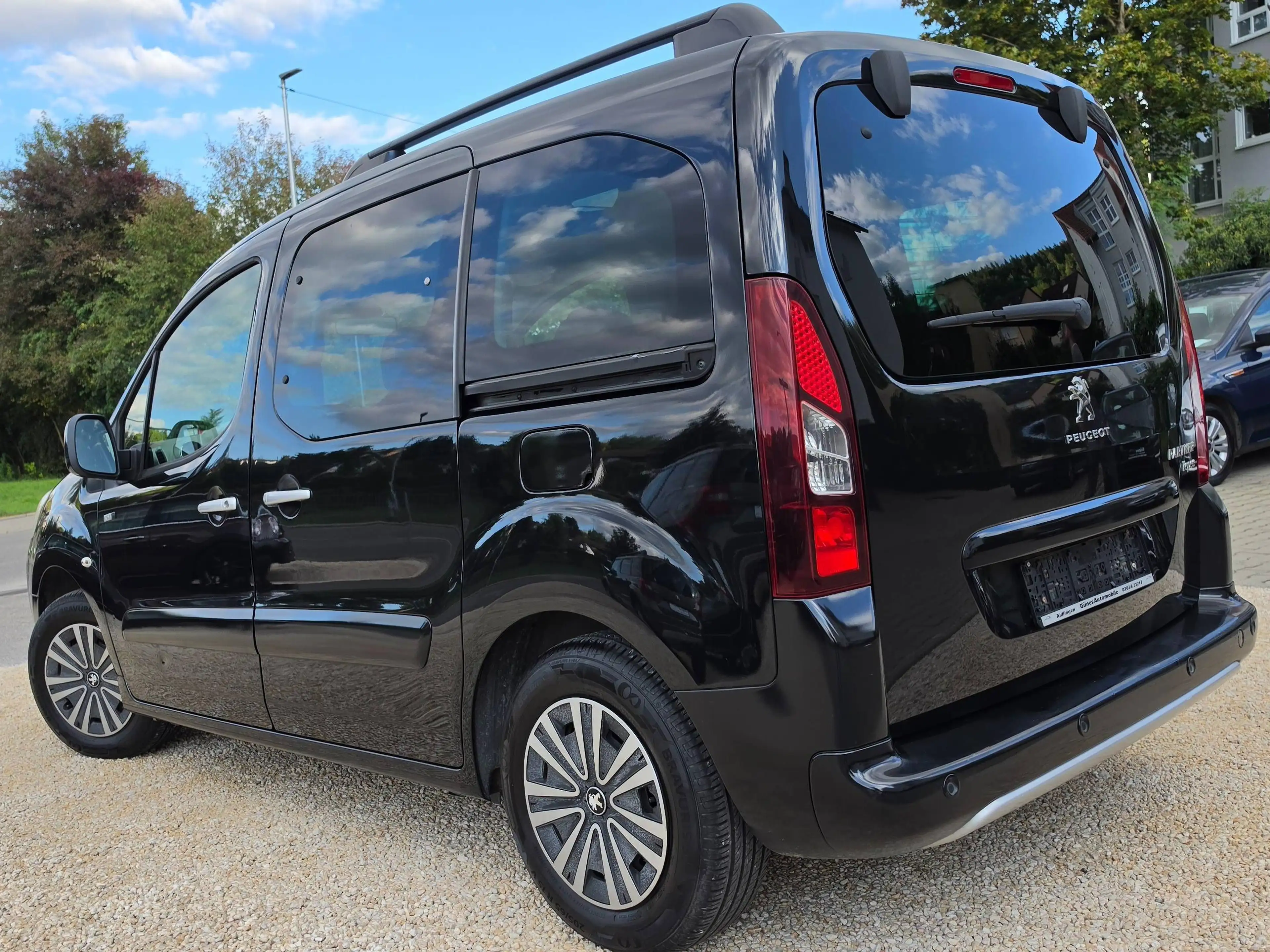 Peugeot Partner FAMILY+GARANTIE+TÜV+PANORAMA+PARKS+5SITZE+KLIMA — photo 14