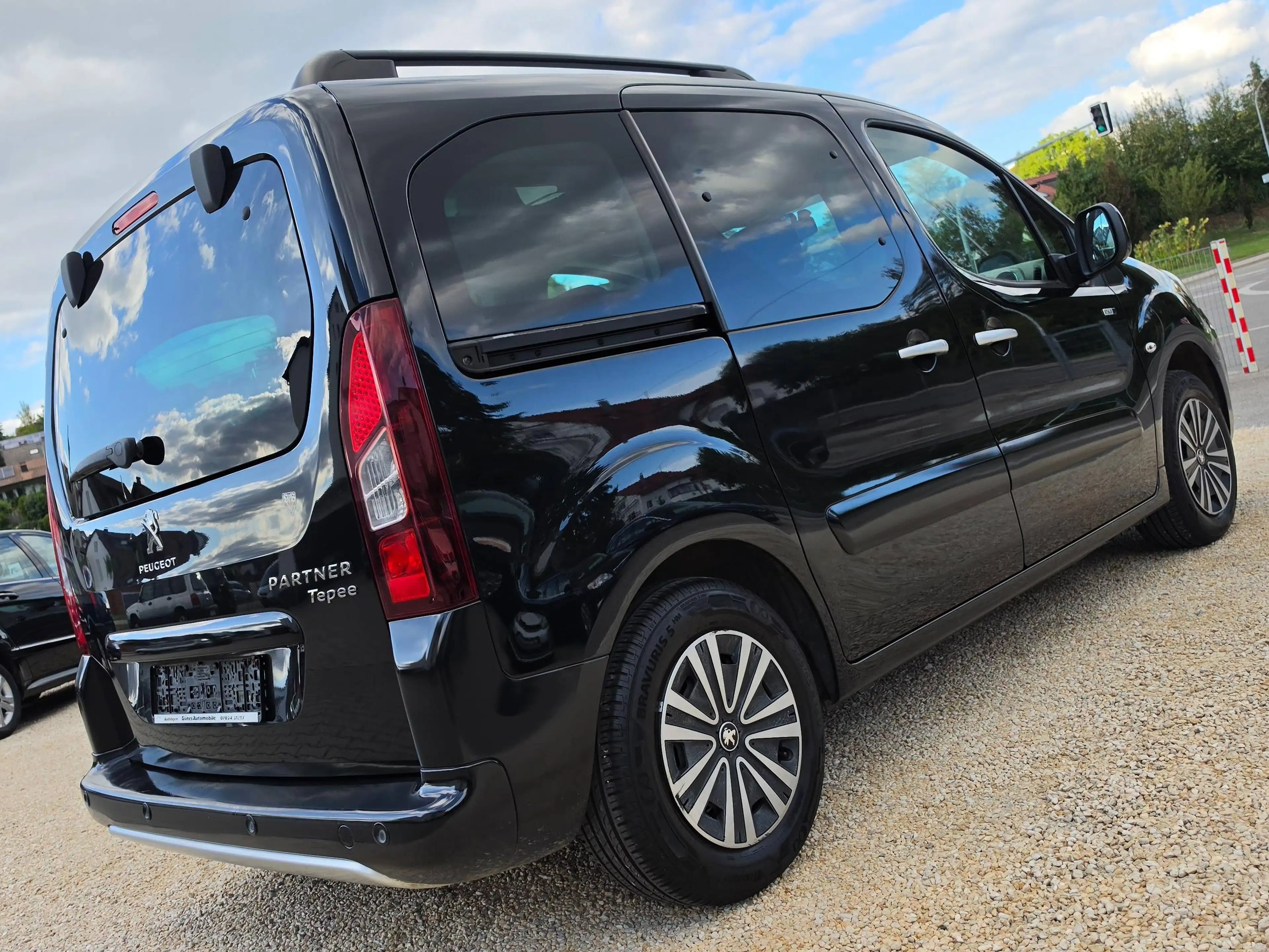 Peugeot Partner FAMILY+GARANTIE+TÜV+PANORAMA+PARKS+5SITZE+KLIMA — photo 5