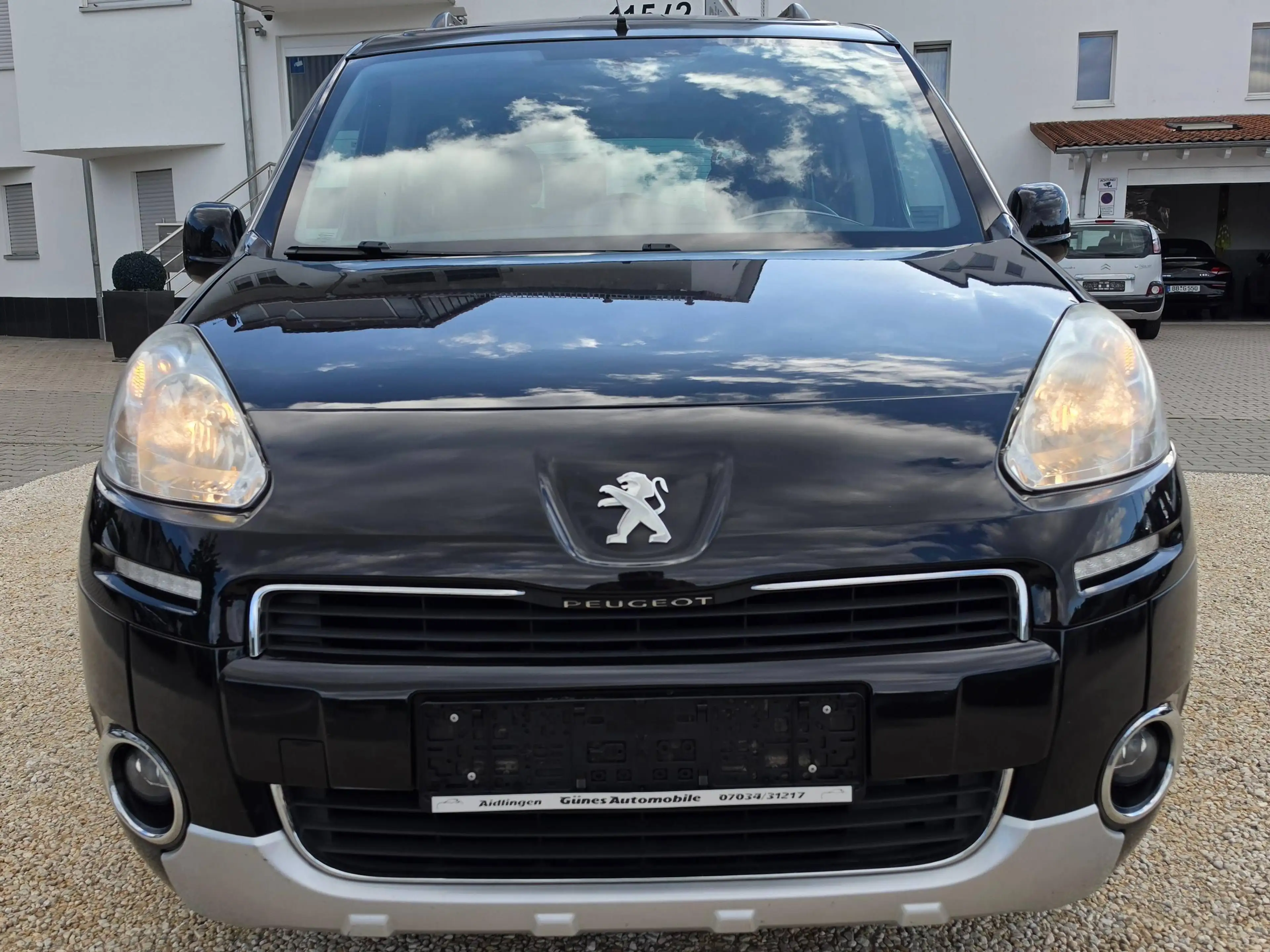 Peugeot Partner FAMILY+GARANTIE+TÜV+PANORAMA+PARKS+5SITZE+KLIMA — photo 9