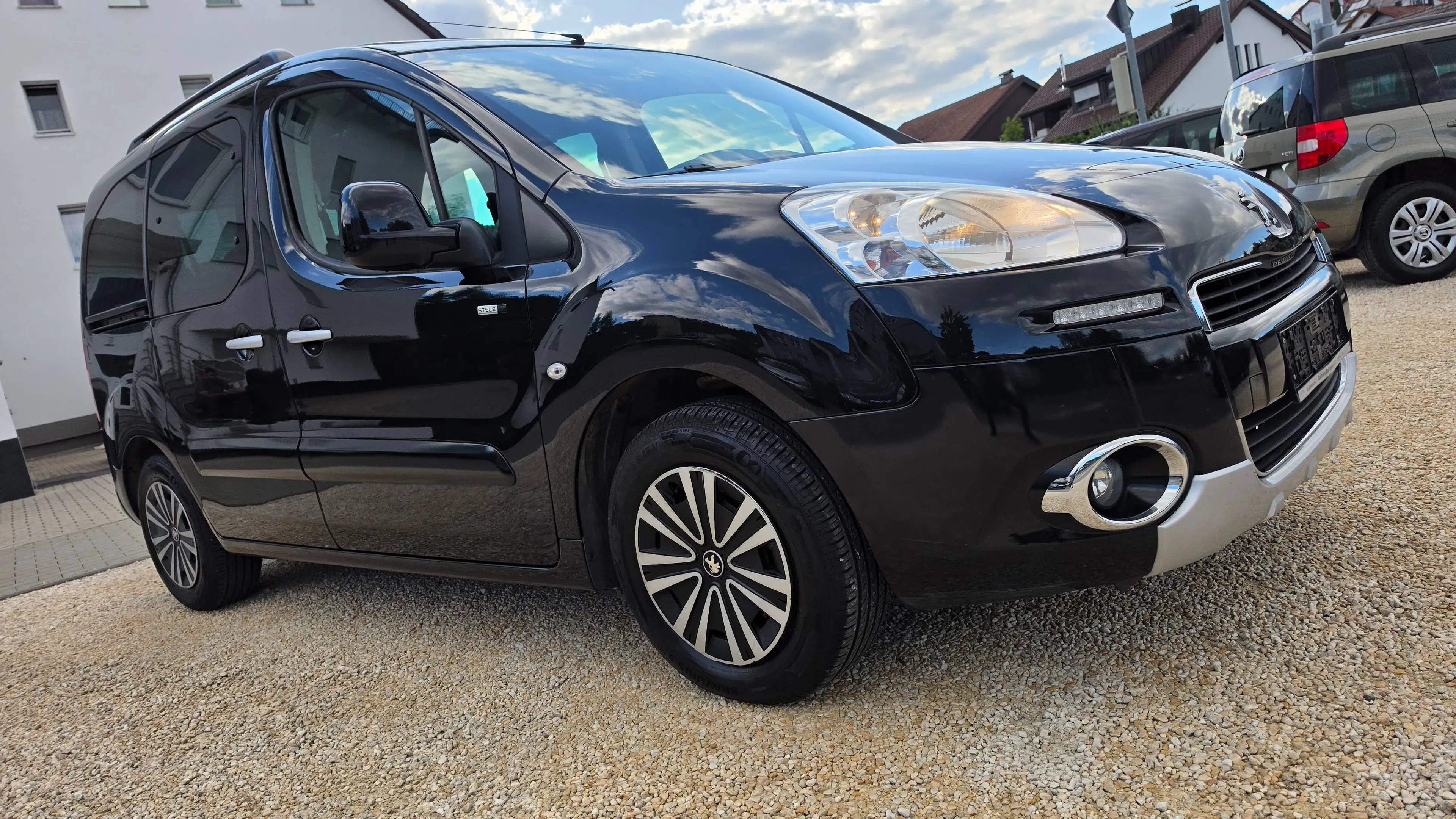 Peugeot Partner FAMILY+GARANTIE+TÜV+PANORAMA+PARKS+5SITZE+KLIMA — photo 12