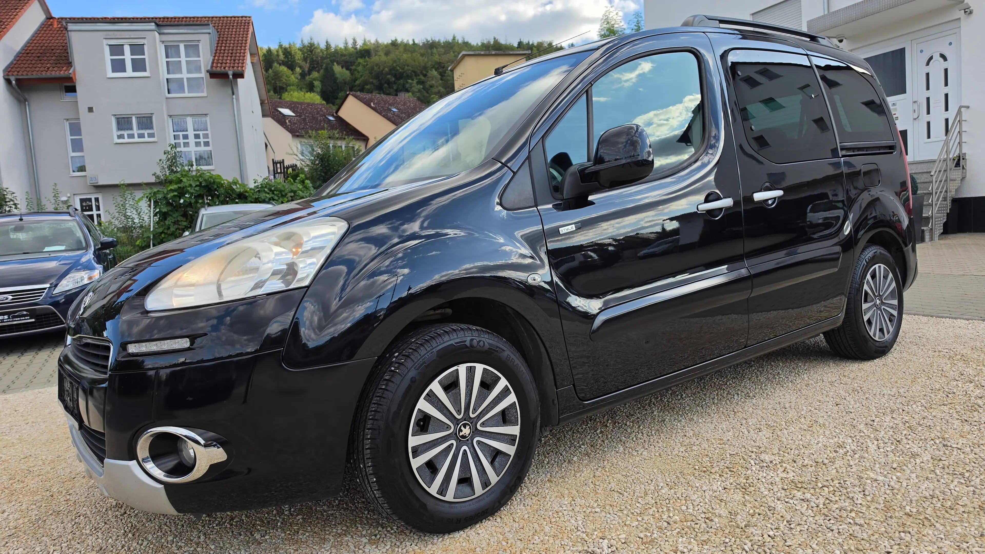 Peugeot Partner FAMILY+GARANTIE+TÜV+PANORAMA+PARKS+5SITZE+KLIMA — photo 7