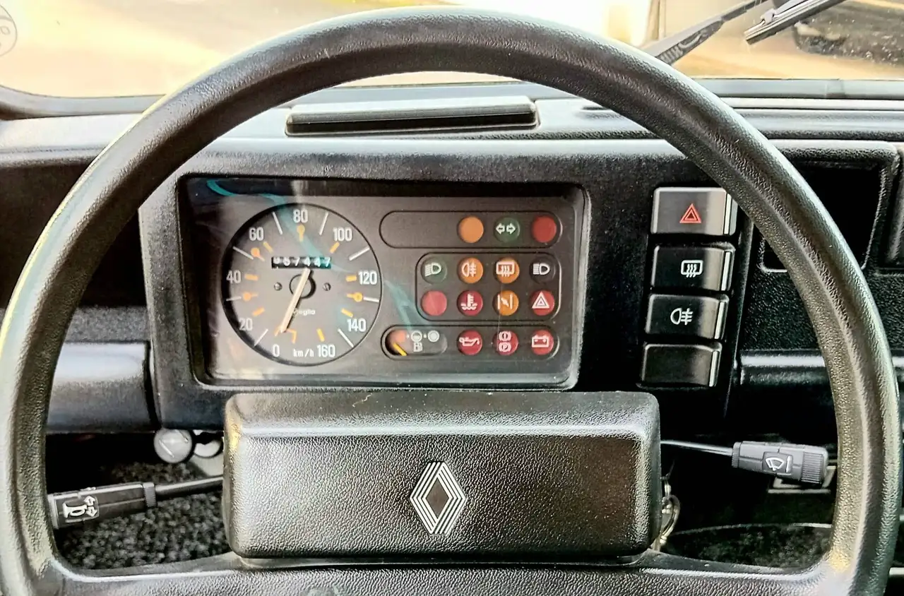 Renault R 4 GTL, foto 10