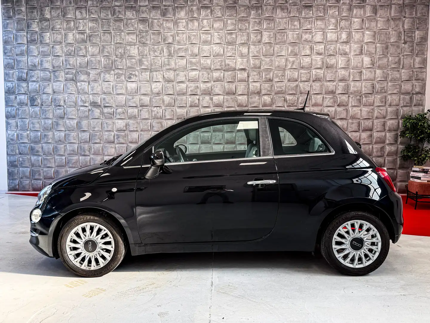 Fiat 500 2021 1.0 hybrid Dolcevita 70cv Schwarz - 2