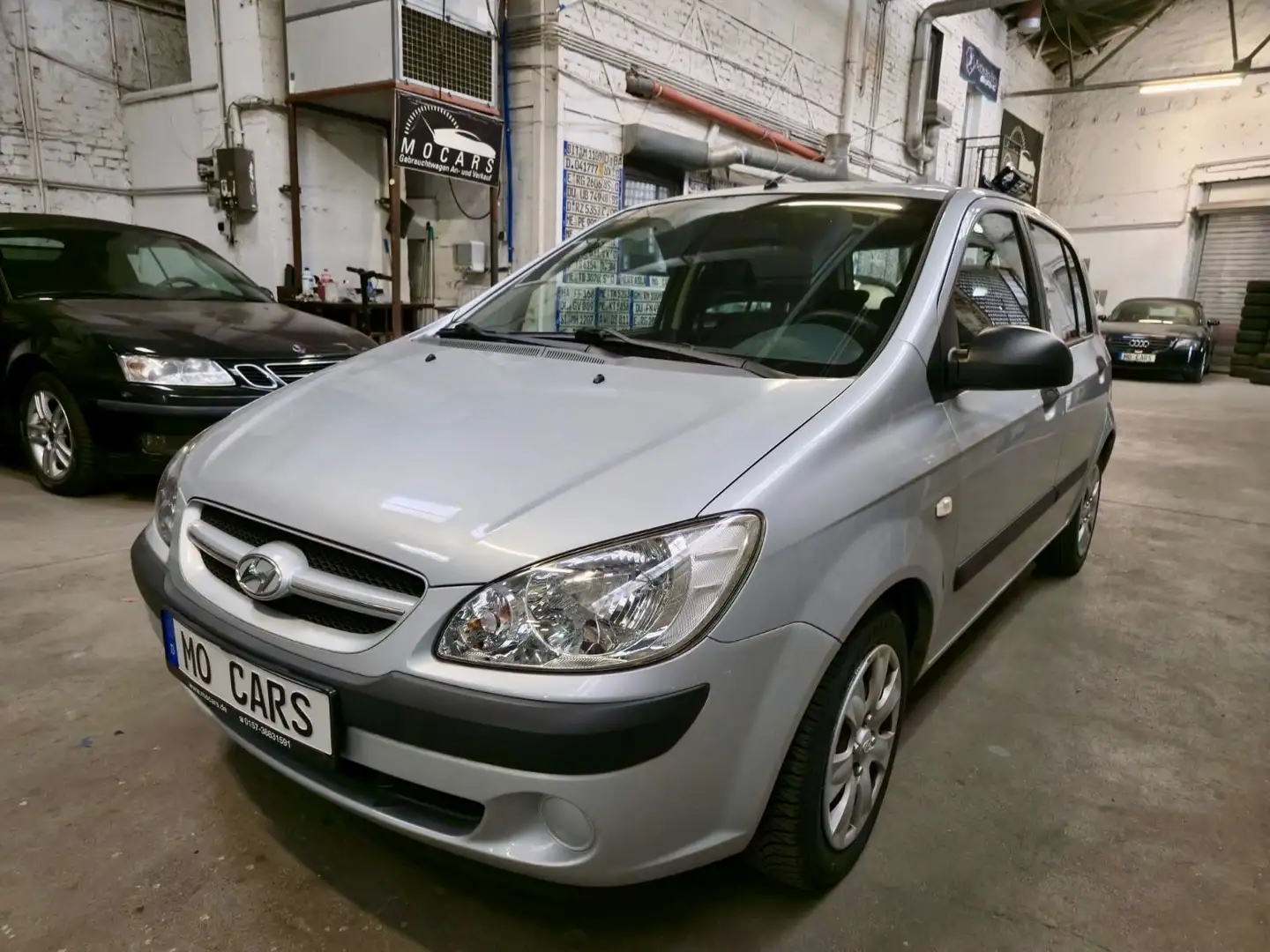 Hyundai Getz 1.1 GL *TÜV NEU* Plateado - 1