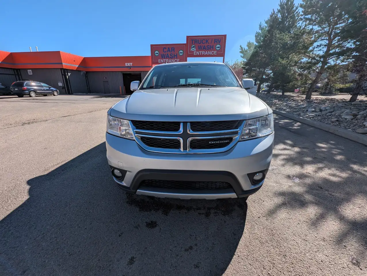 Dodge Journey снимка Dodge Journey