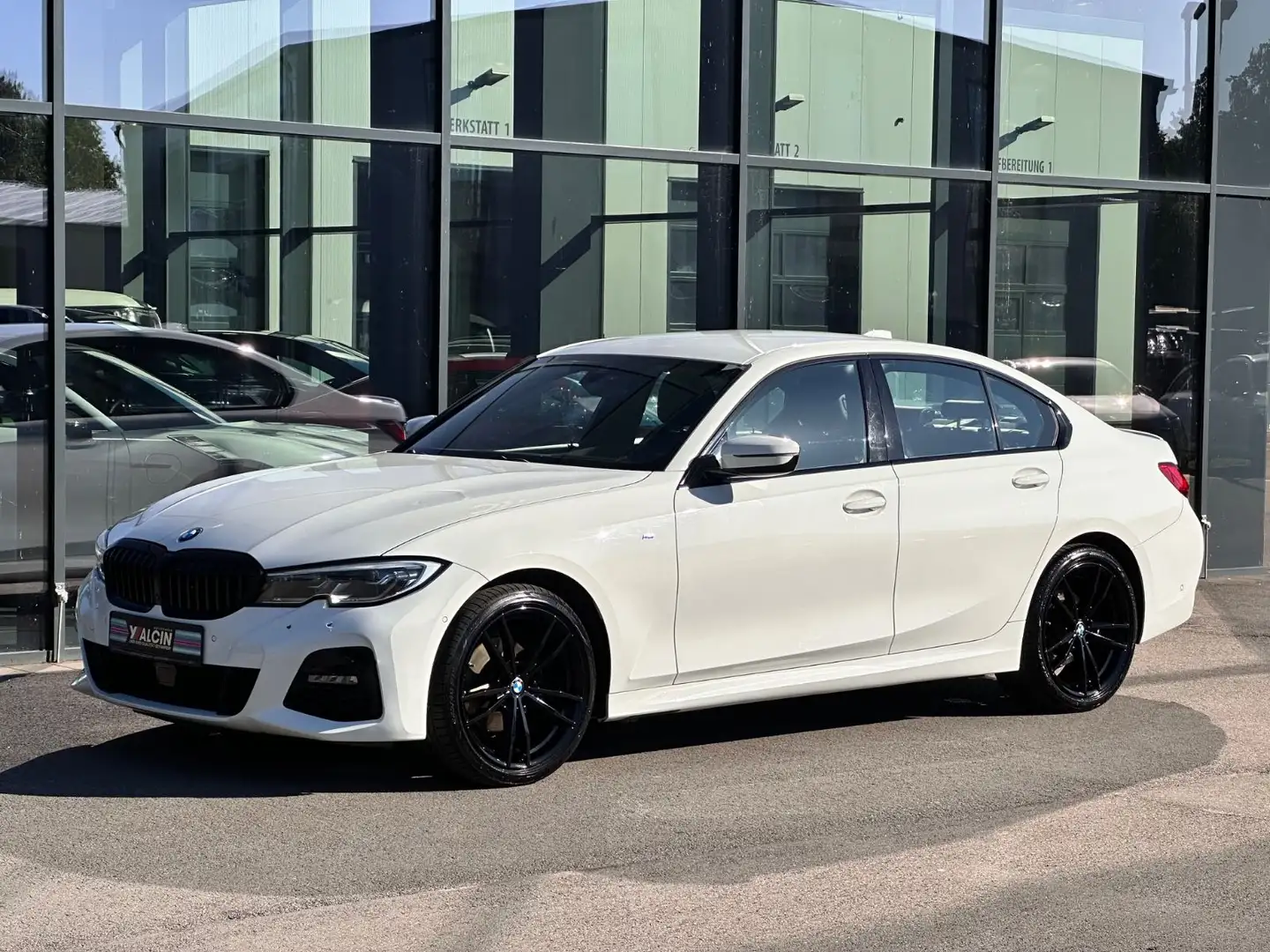 BMW 320 d M Sport Automatik 2.H/HUD/H&K/ACC/AHK/LASER Blanco - 2