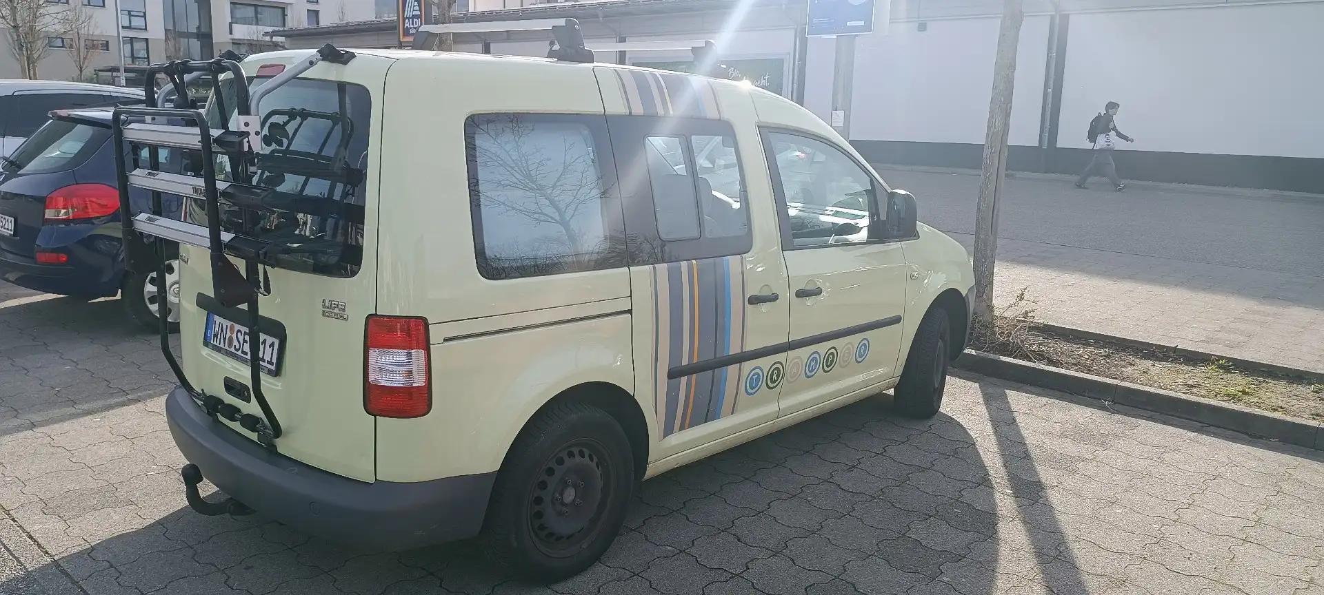 Volkswagen Caddy AHK+Bett+Fahrradträger Grün - 1