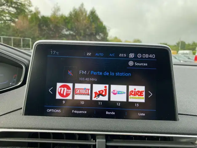 Peugeot 5008 view 10