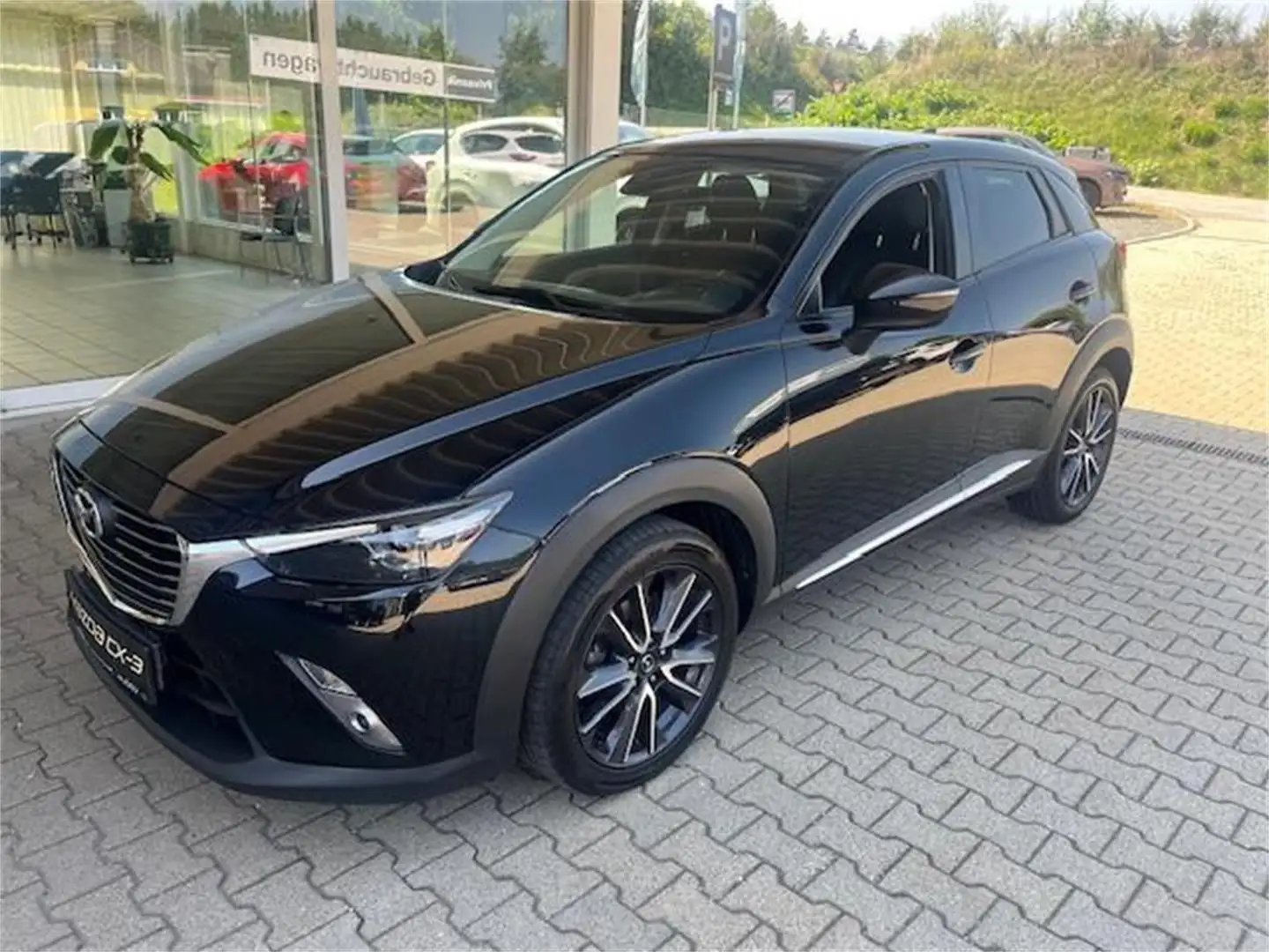 Mazda CX-3 G120 Revolution Aut. Noir - 1