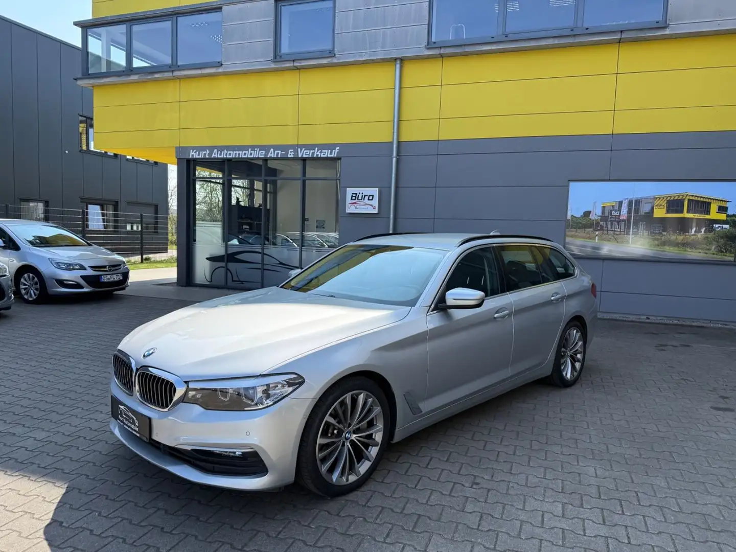 BMW 530 d /LEDER/NAVI/SHZ/KAMERA/AUTOMATIK* Argent - 1