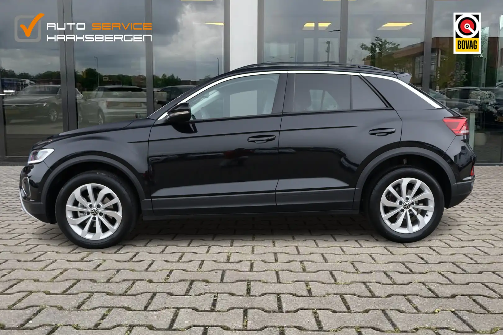 Volkswagen T-Roc 1.5 TSI Life | ACC | Camera | Keyless | Noir - 2