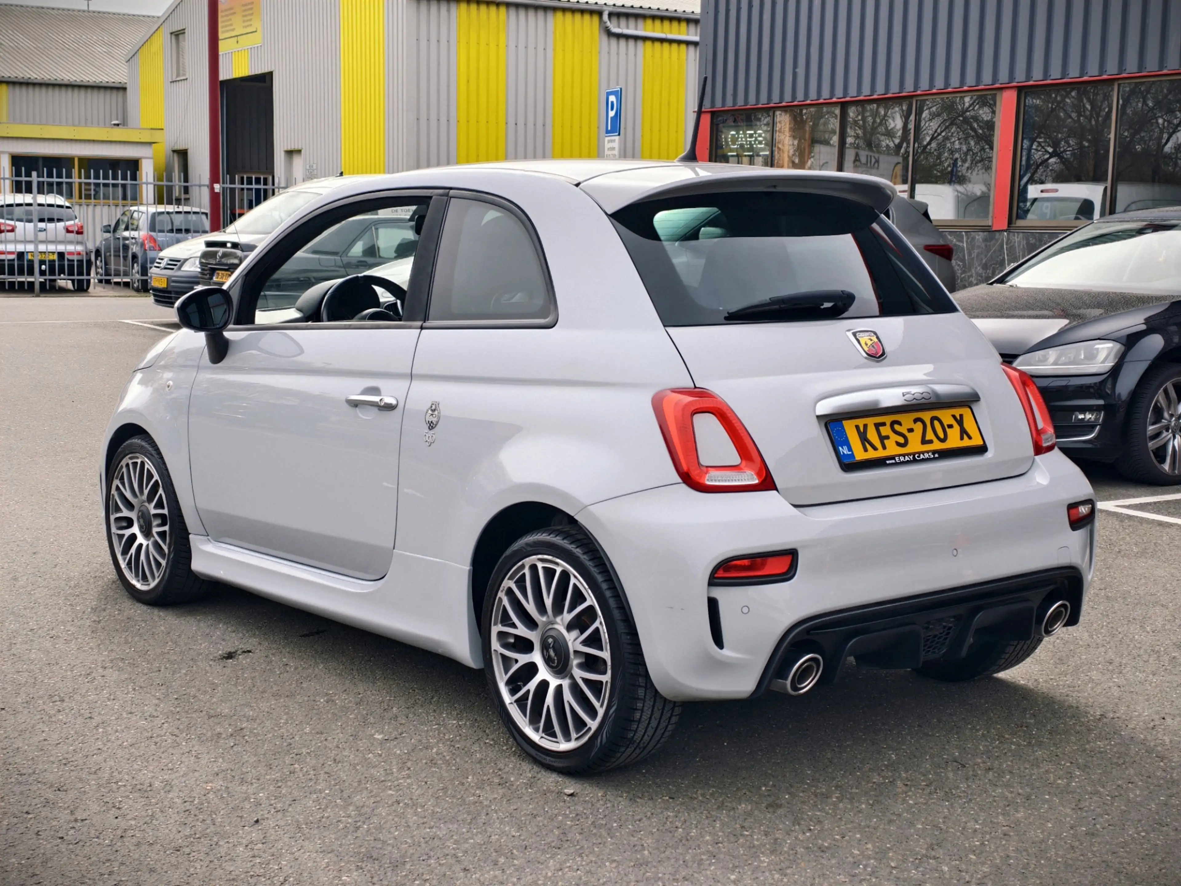Fiat 500 Abarth 1.4 T-Jet 595 // 146 PK / SPORTUITVOERING / 17" VE — photo 3