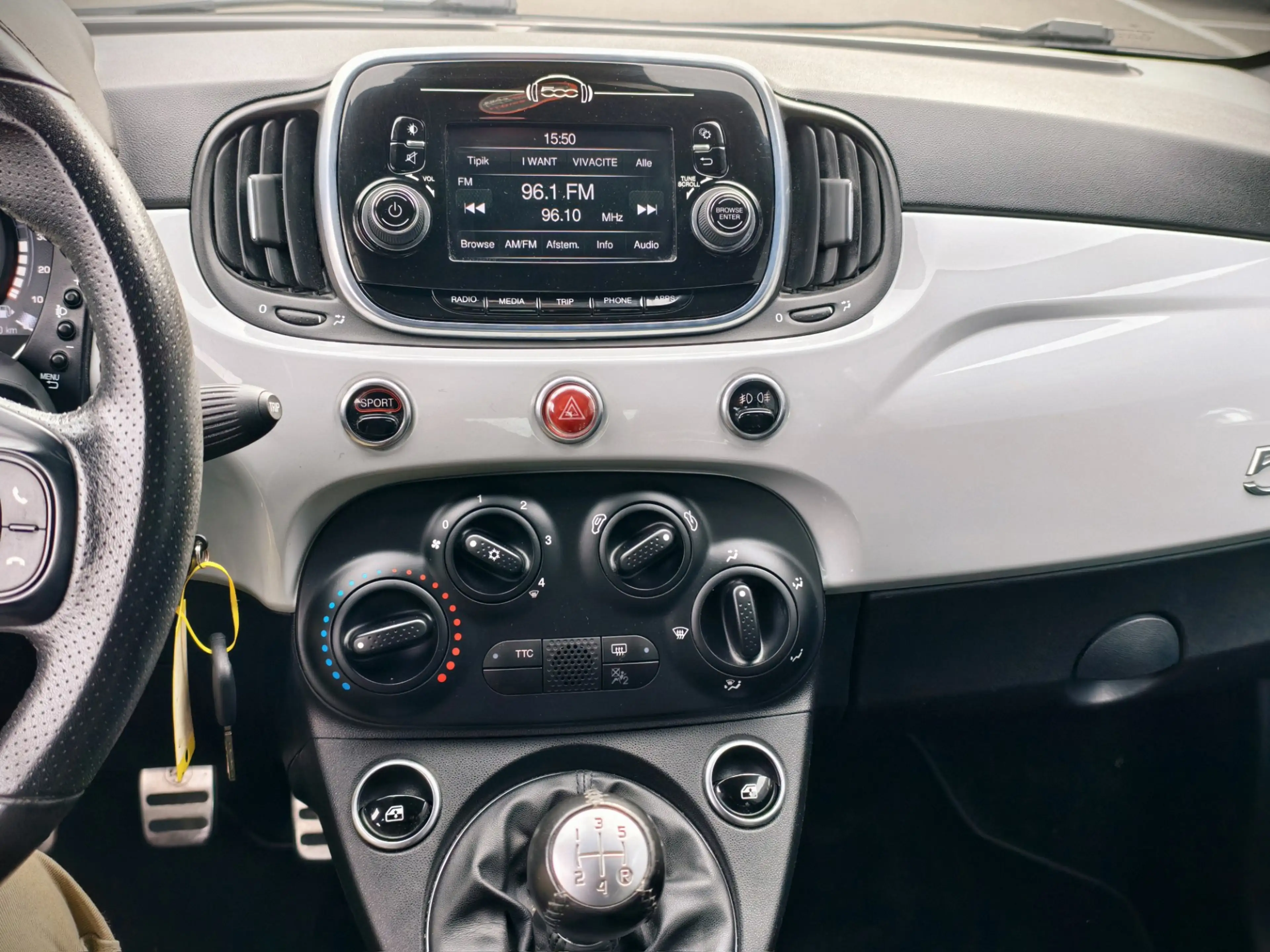 Fiat 500 Abarth 1.4 T-Jet 595 // 146 PK / SPORTUITVOERING / 17" VE — photo 13