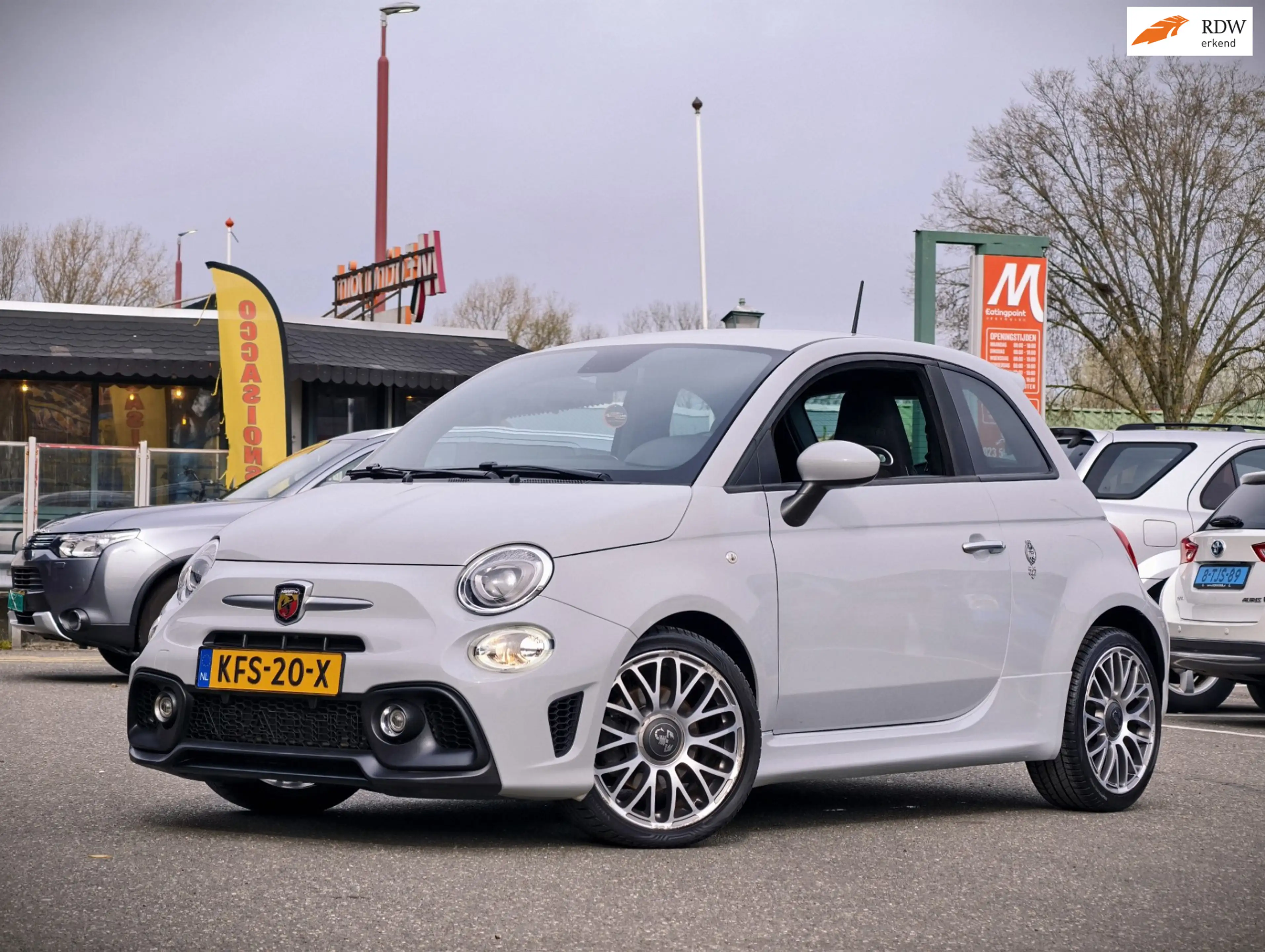 Fiat 500 Abarth 1.4 T-Jet 595 // 146 PK / SPORTUITVOERING / 17" VE