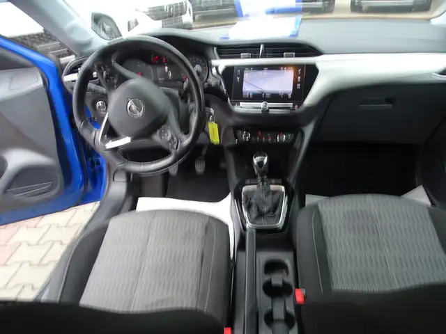 Opel Corsa view 13