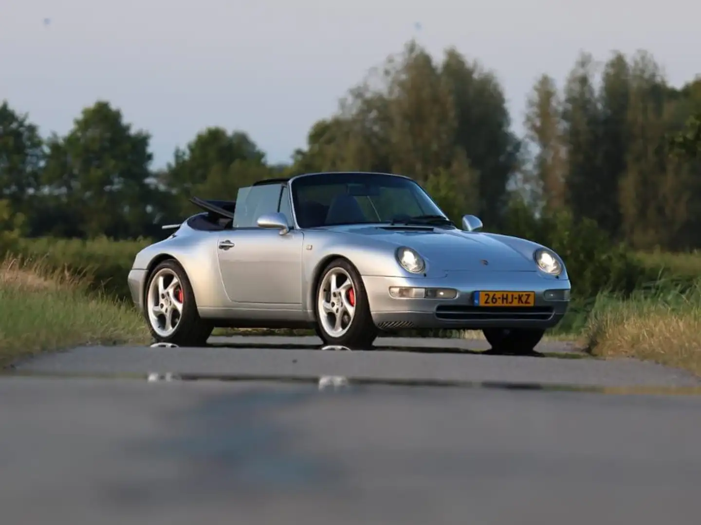 Porsche 993 Carrera 4(S) Cabriolet Argent - 1