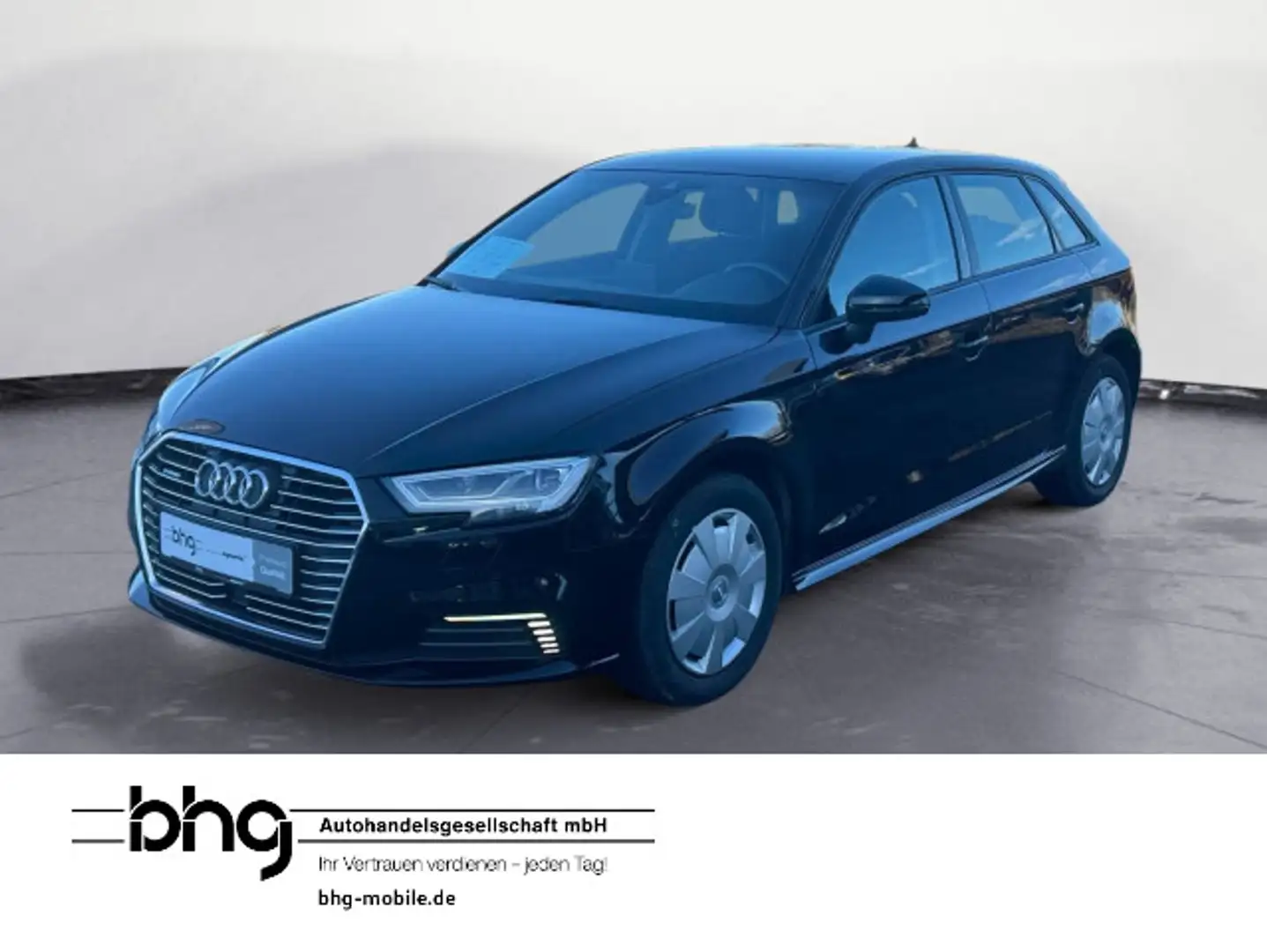 Audi A3 40 e-tron S-tronic LED SHZ PDC NAVI Schwarz - 1