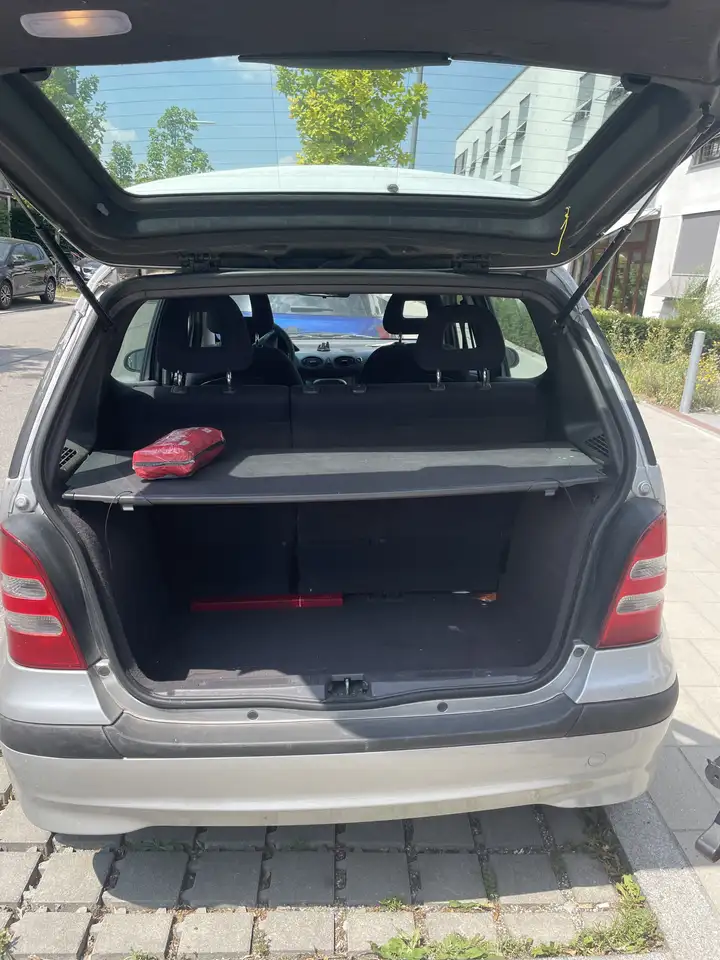 Mercedes-Benz A 140 Classic, foto 1