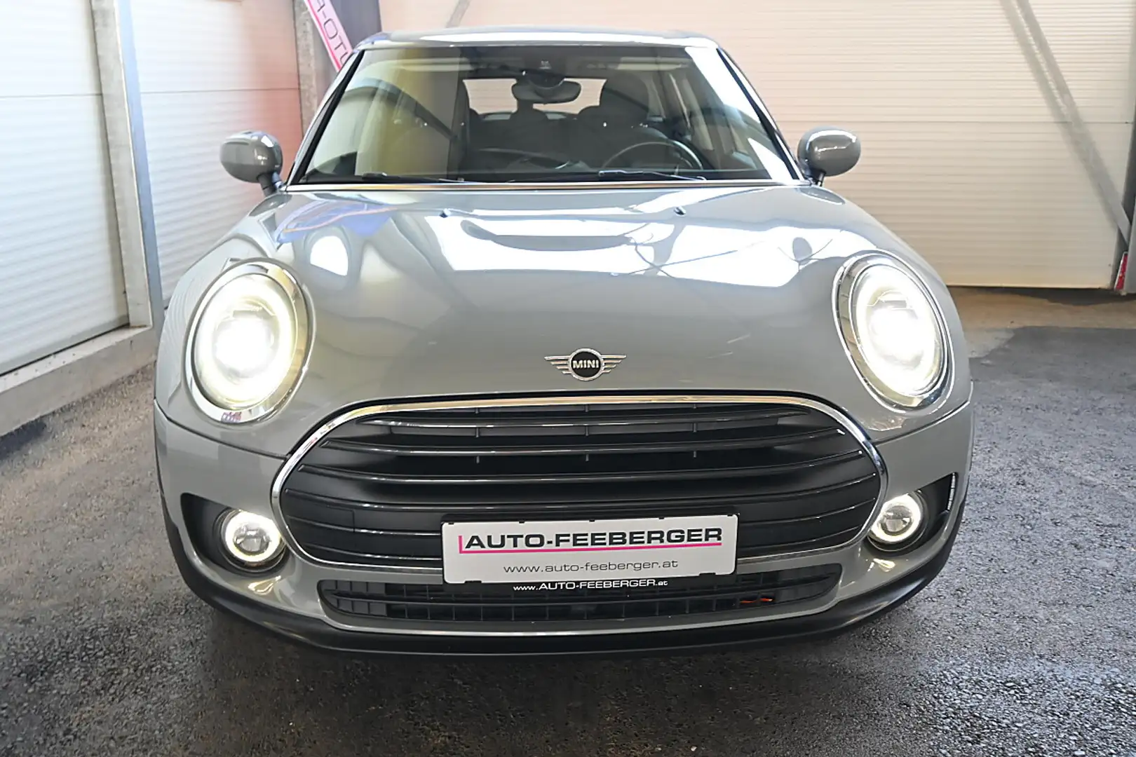 MINI One Clubman Mini Clubman CLUBMAN One D Aut.; Facelift; LED,... Silber - 2